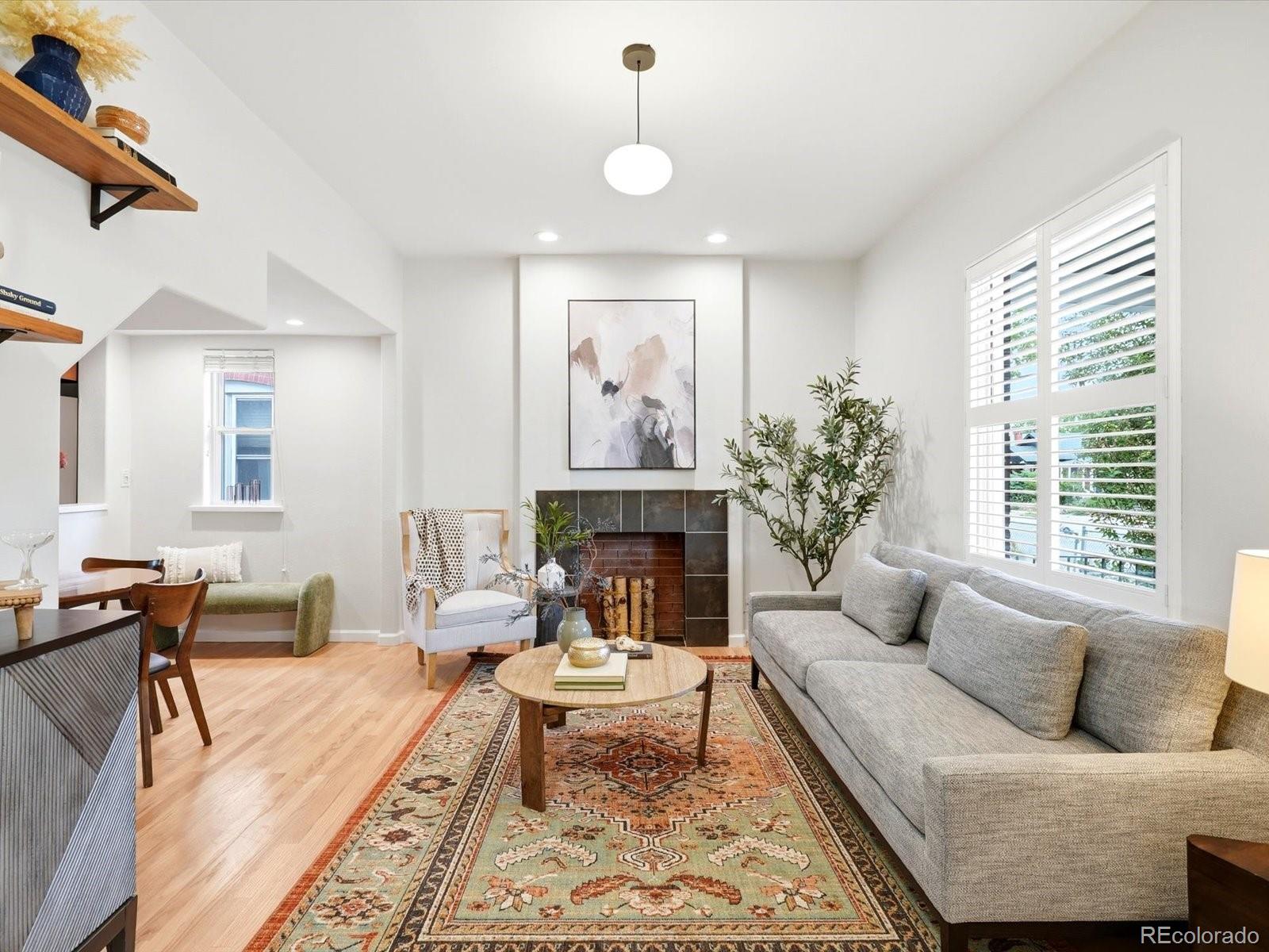 MLS Image #4 for 555 s lincoln street,denver, Colorado