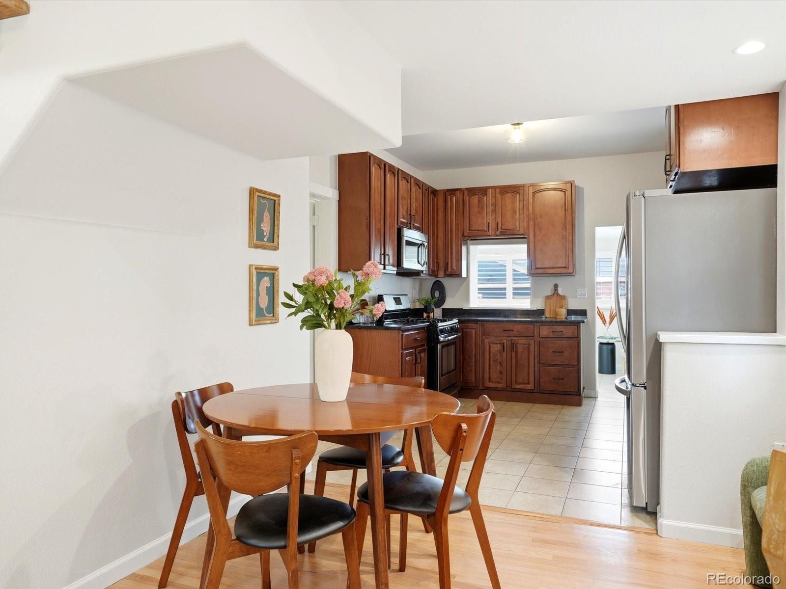 MLS Image #8 for 555 s lincoln street,denver, Colorado