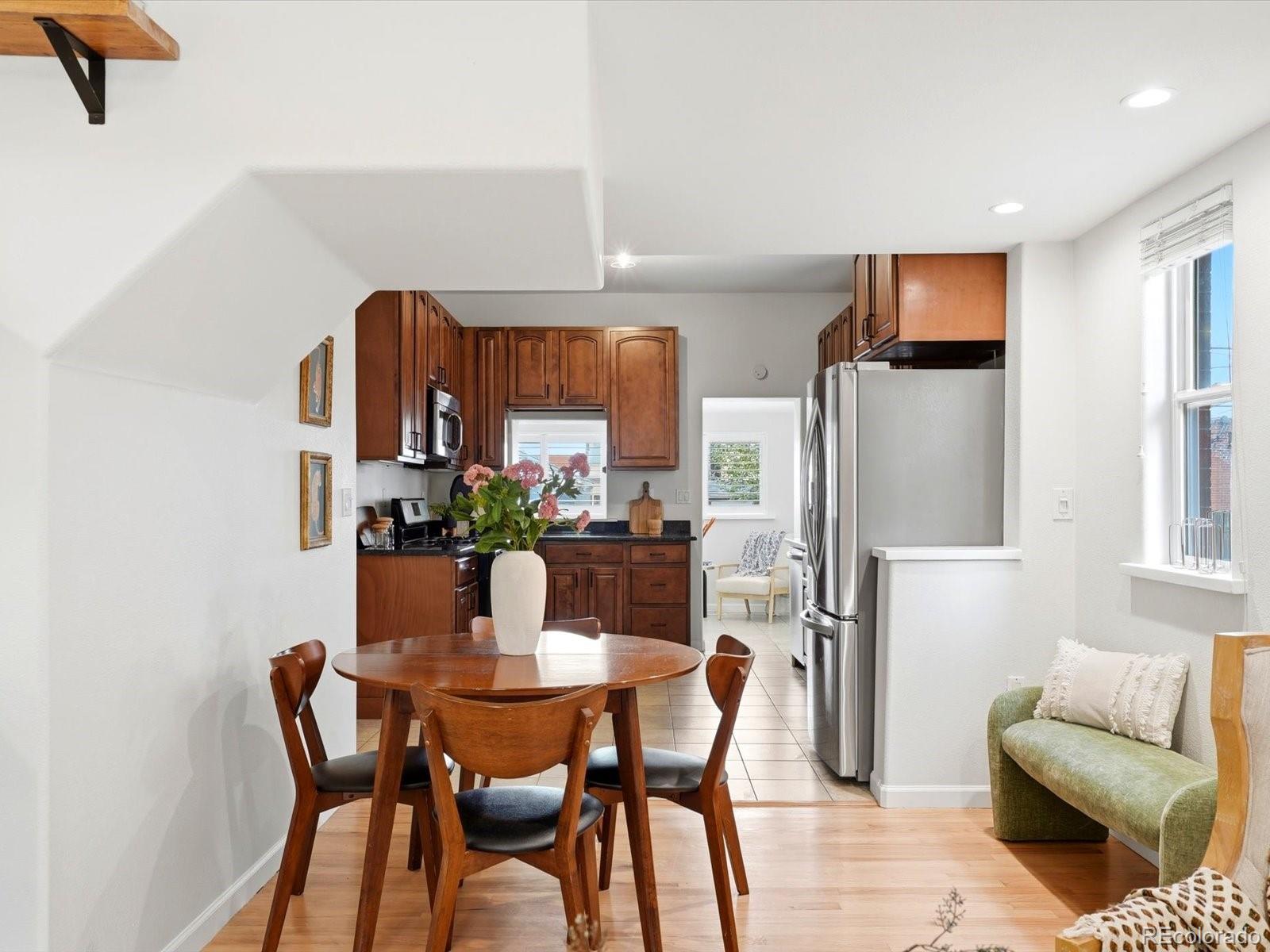 MLS Image #9 for 555 s lincoln street,denver, Colorado