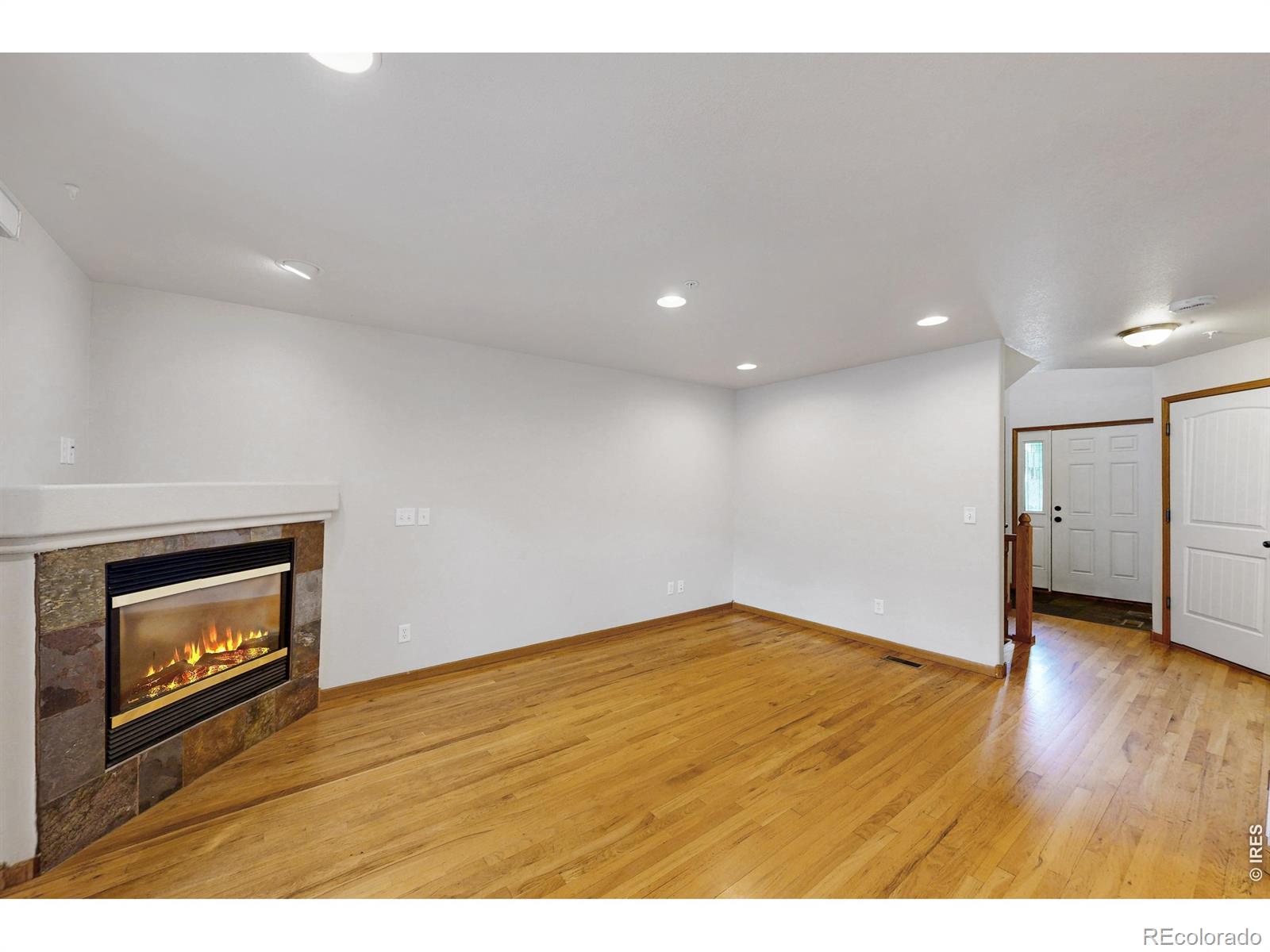 MLS Image #4 for 1408 s california avenue,loveland, Colorado