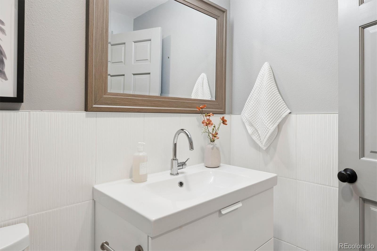 MLS Image #19 for 6645 e colorado drive,denver, Colorado