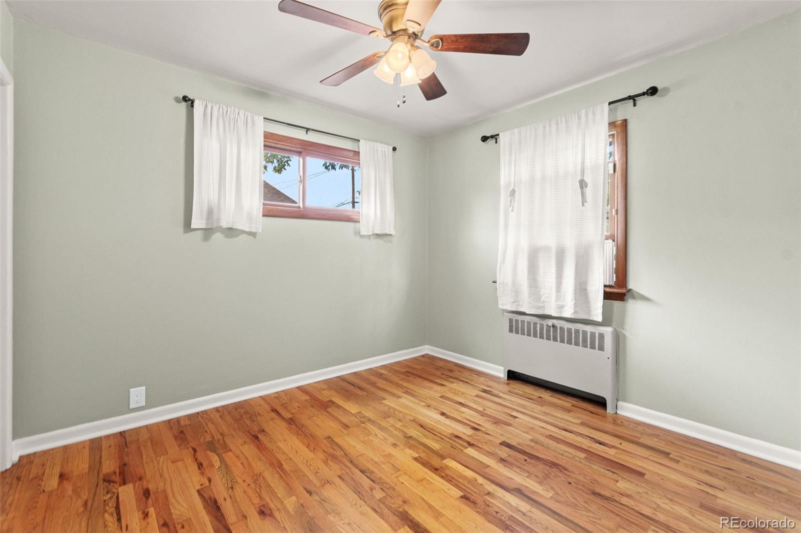 MLS Image #22 for 5140 s pearl street,littleton, Colorado