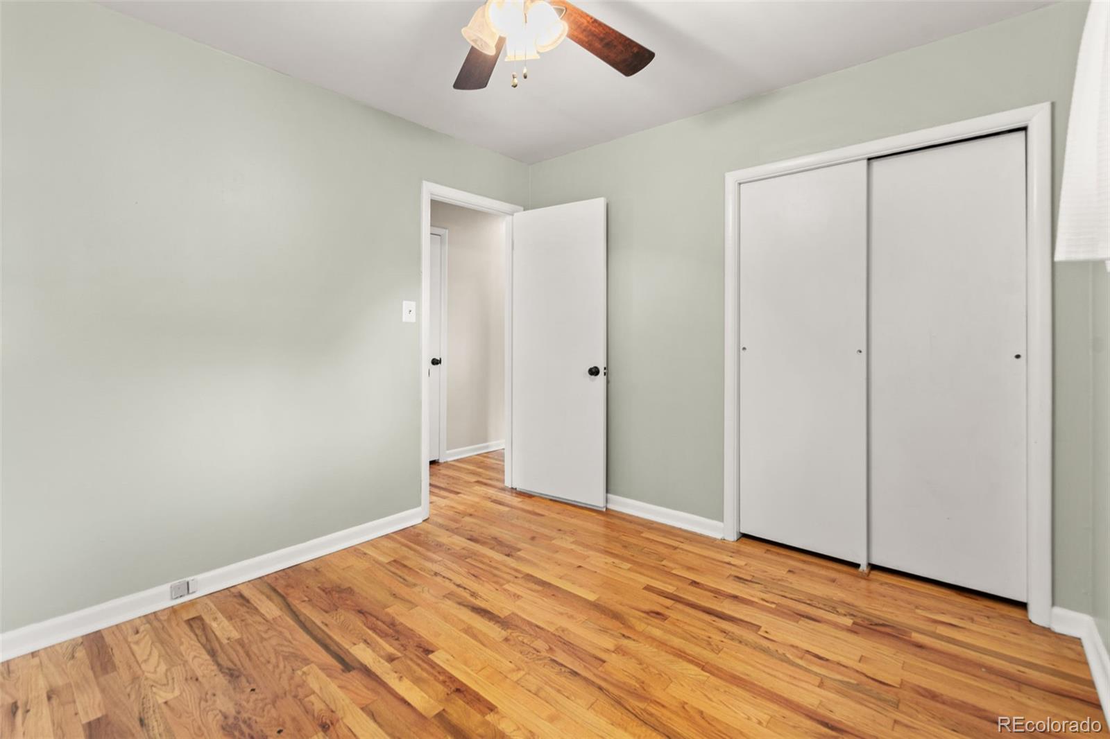 MLS Image #23 for 5140 s pearl street,littleton, Colorado