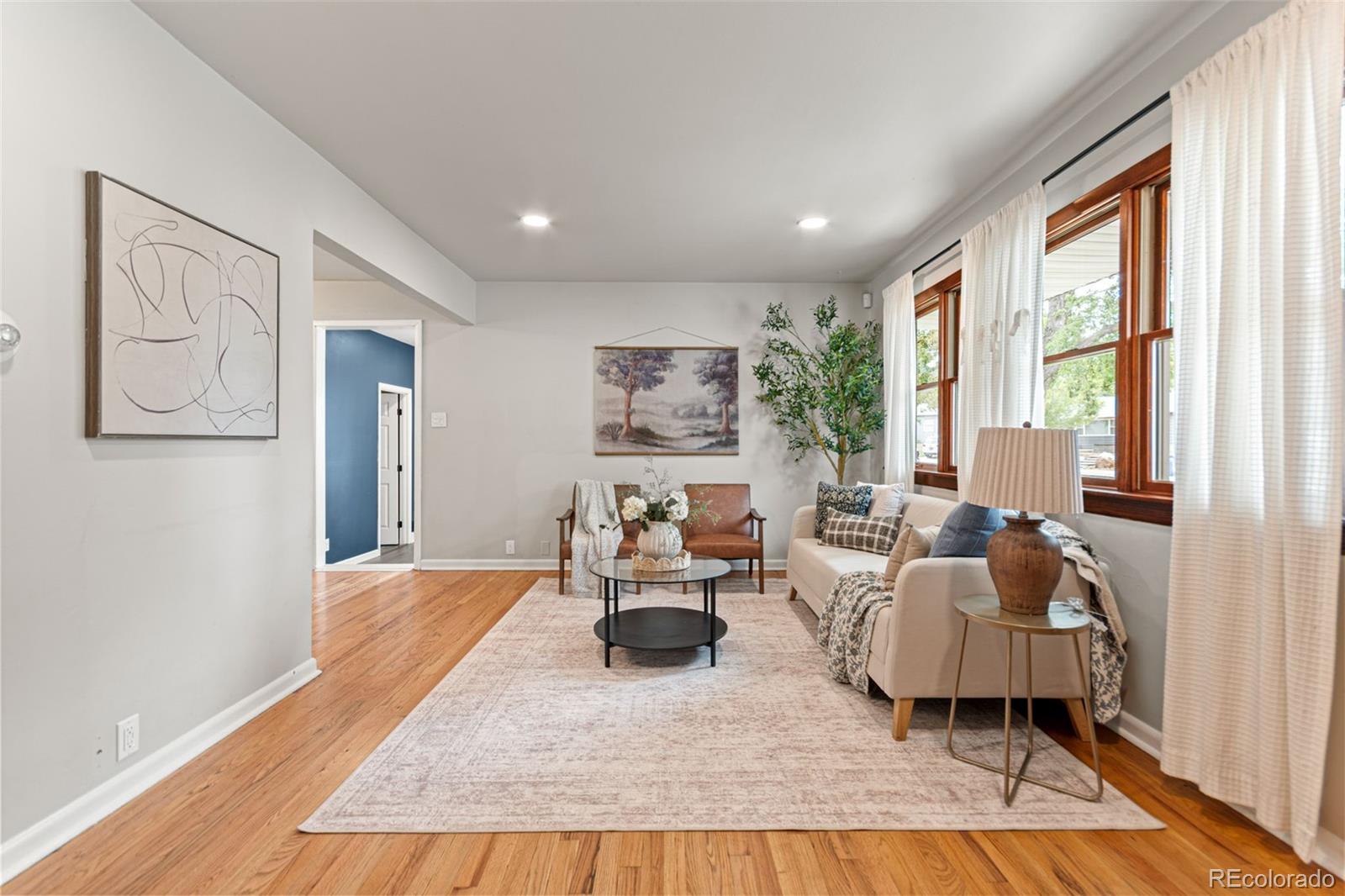 MLS Image #4 for 5140 s pearl street,littleton, Colorado