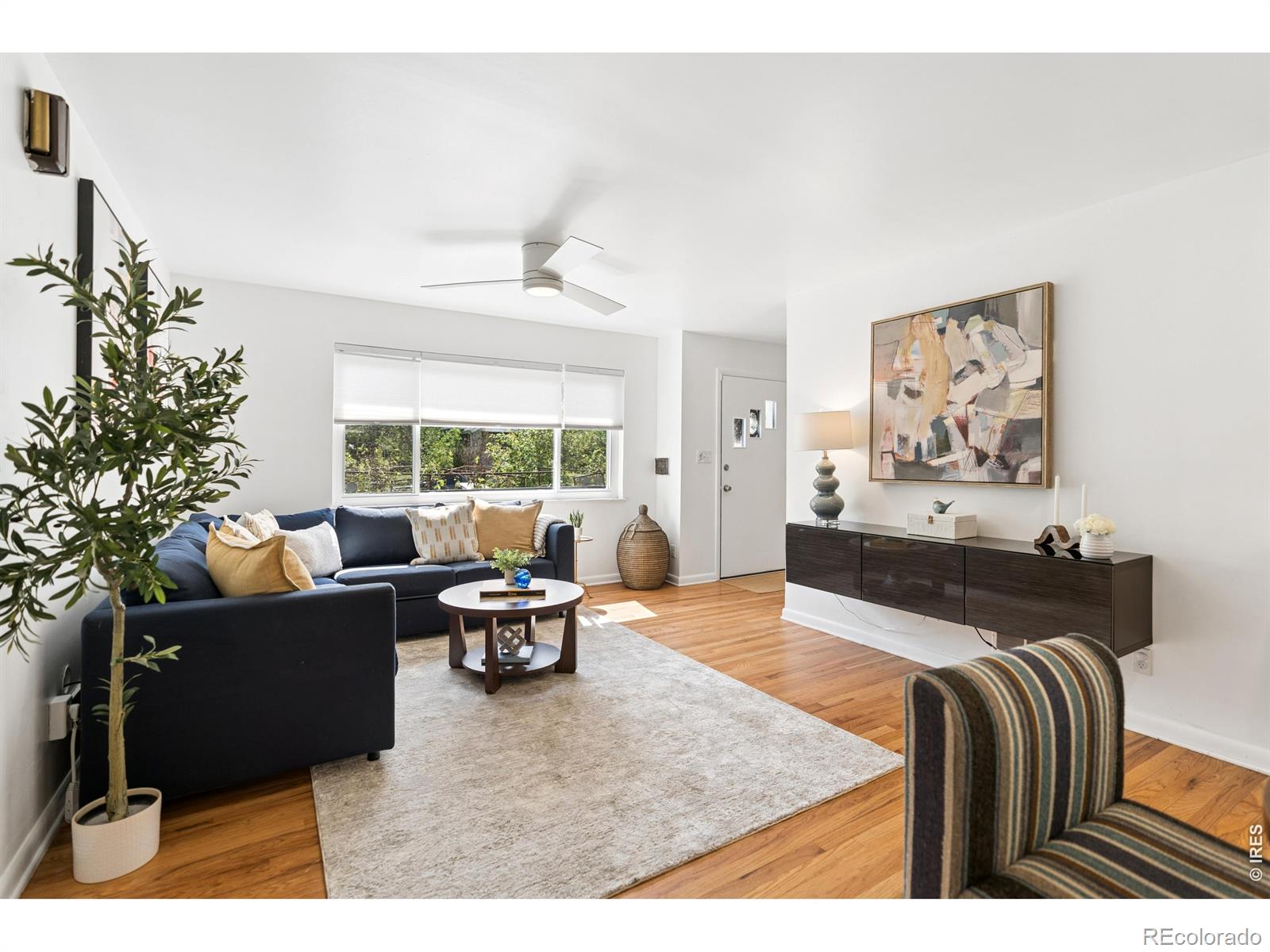 MLS Image #5 for 3045 n columbine street,denver, Colorado