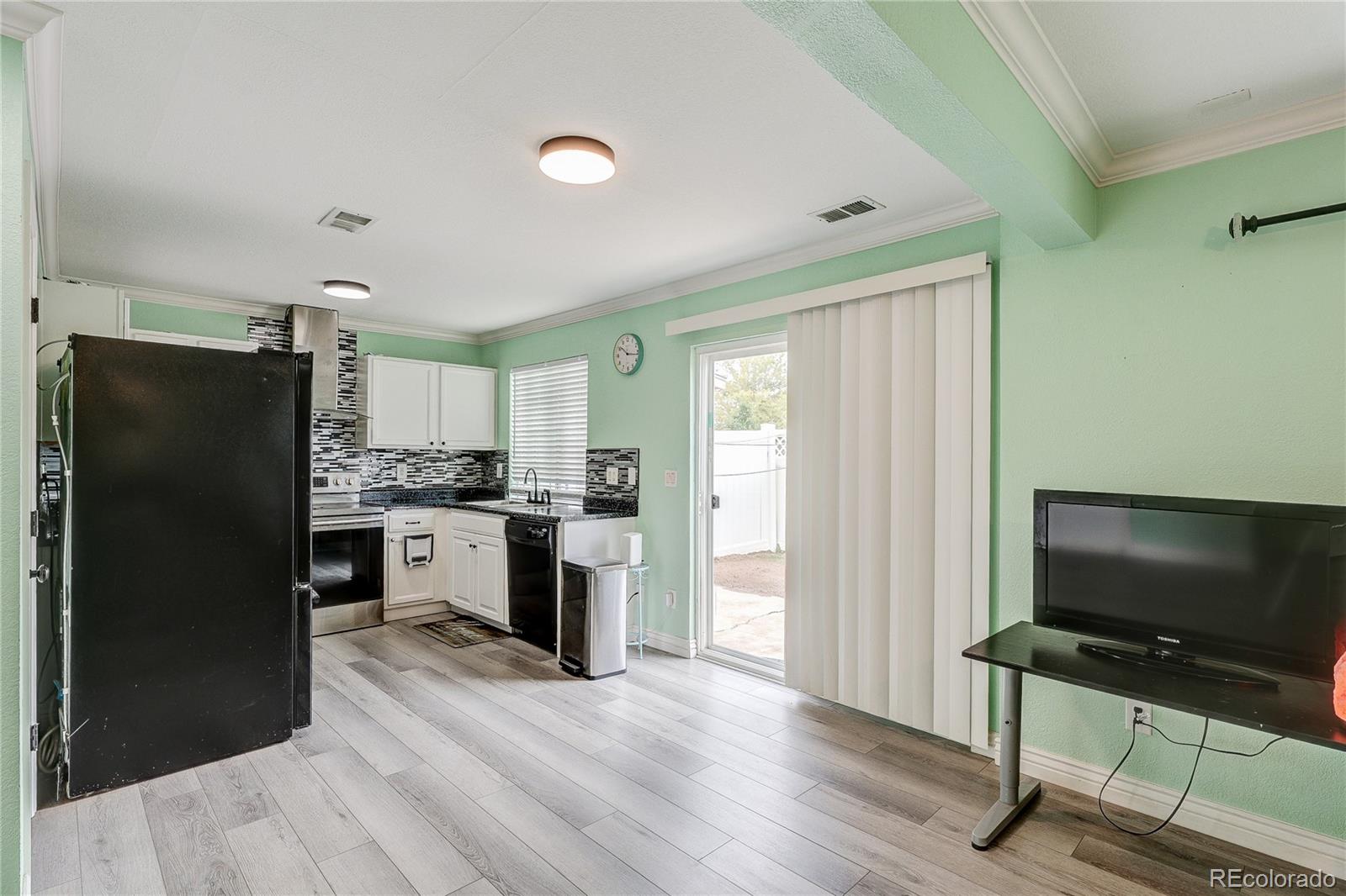 MLS Image #6 for 21316 e 55th place,denver, Colorado