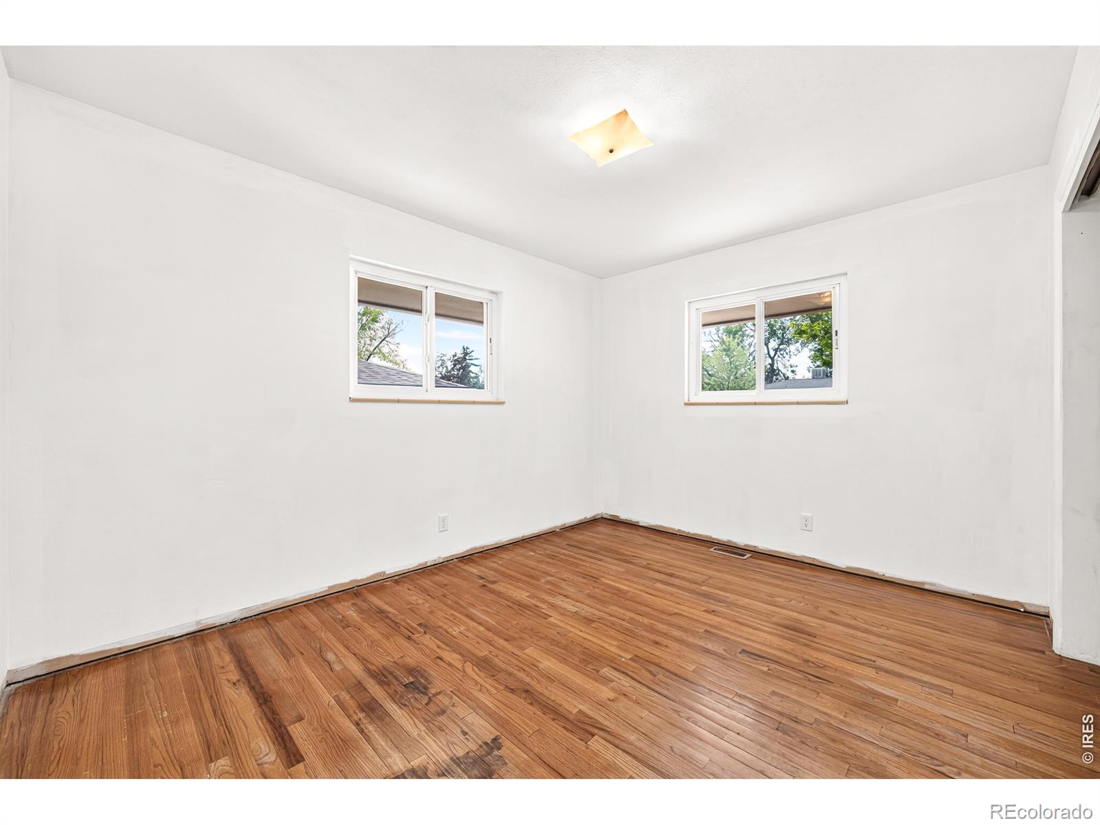MLS Image #13 for 1741 w 83rd avenue,denver, Colorado