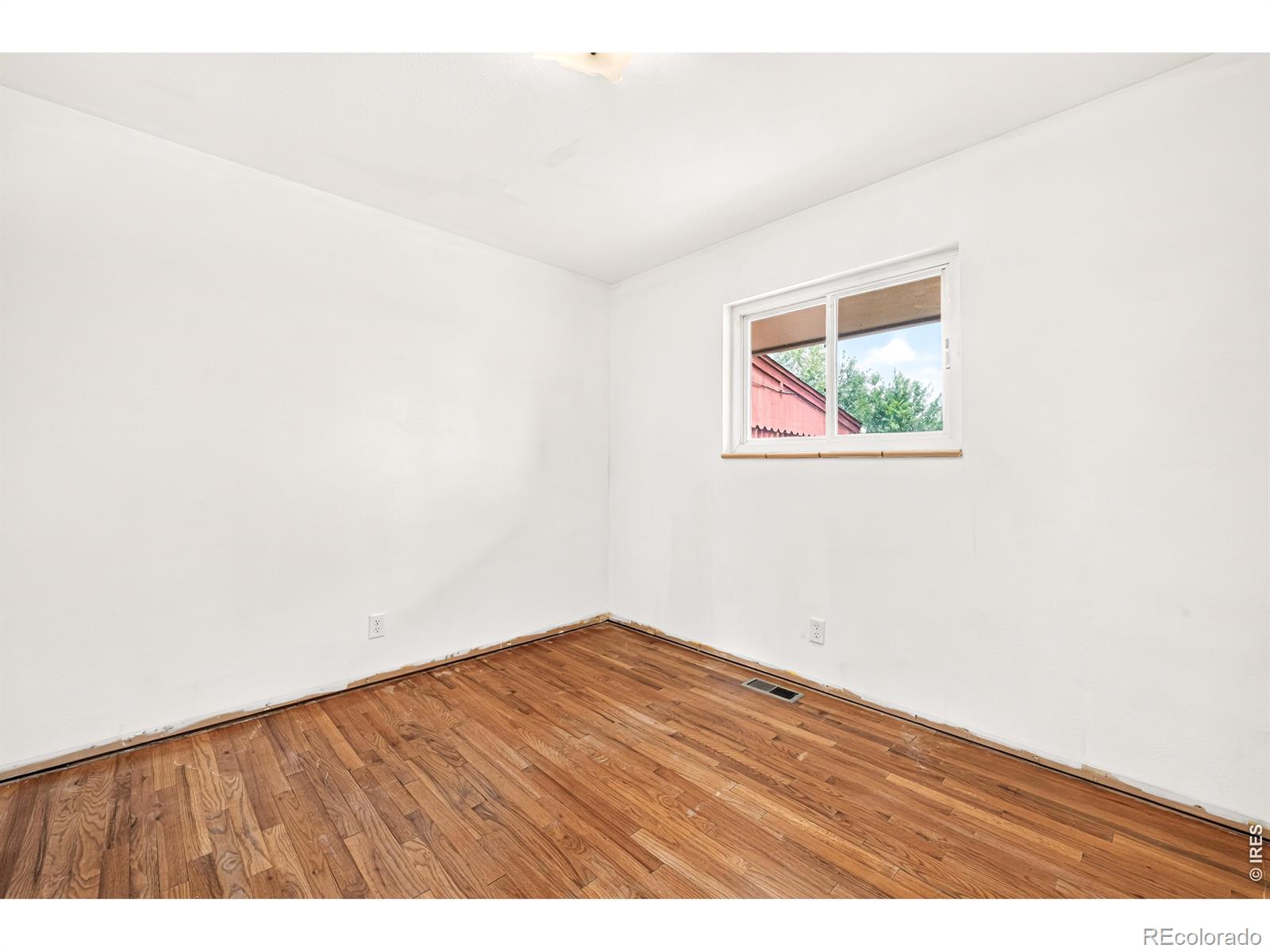 MLS Image #17 for 1741 w 83rd avenue,denver, Colorado
