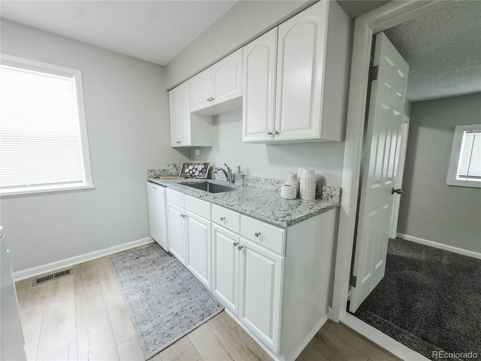 MLS Image #7 for 1713  jamaica street,aurora, Colorado