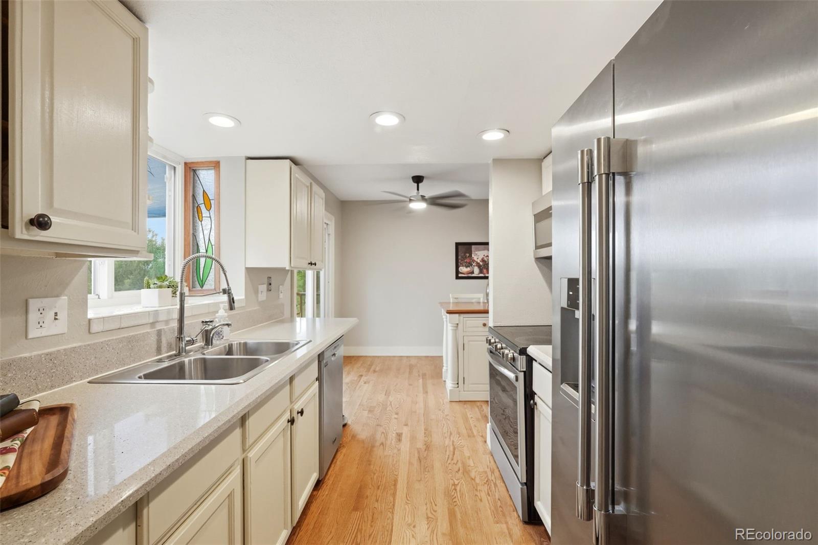 MLS Image #11 for 11425 w powers avenue,littleton, Colorado