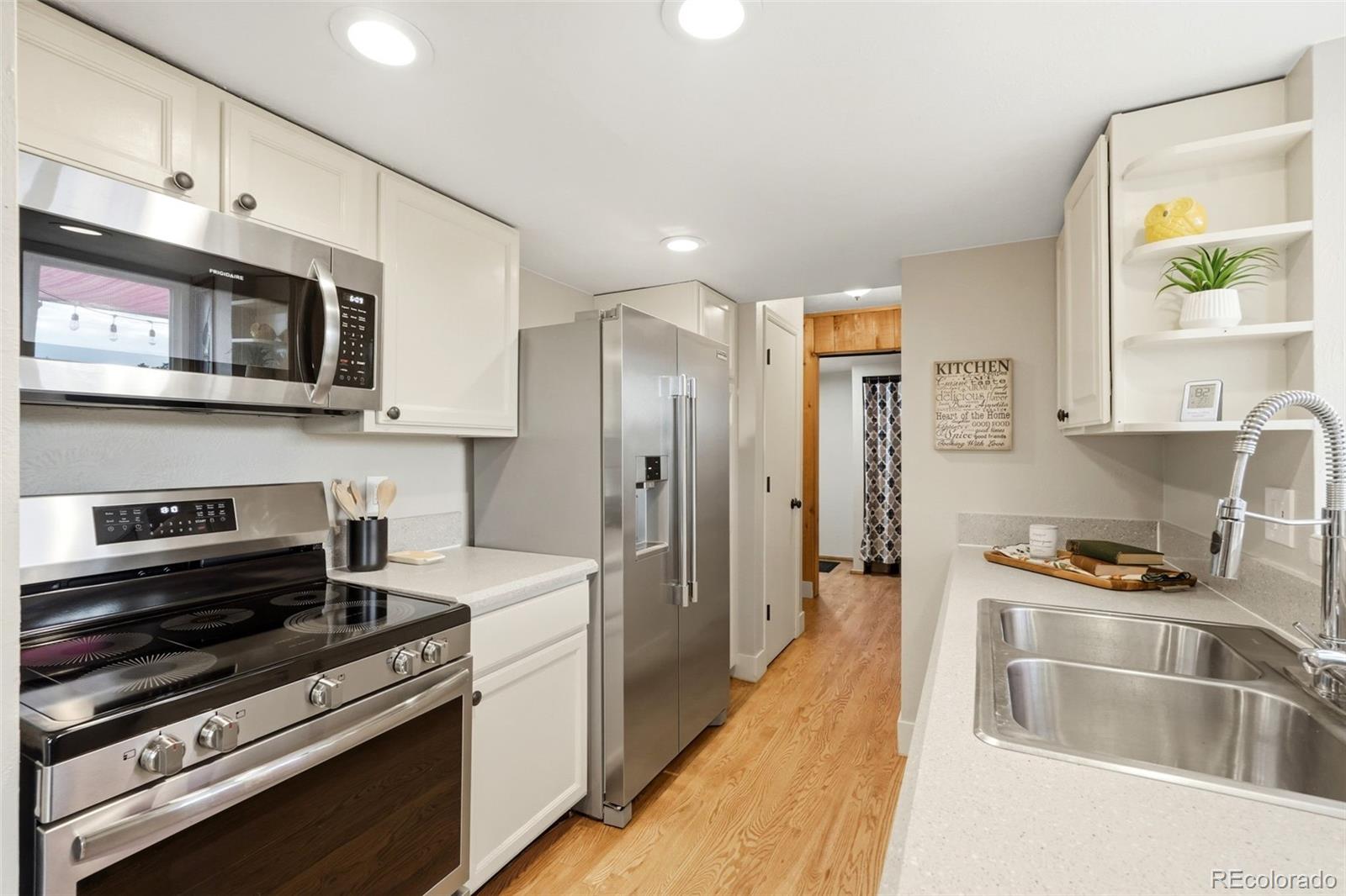 MLS Image #13 for 11425 w powers avenue,littleton, Colorado