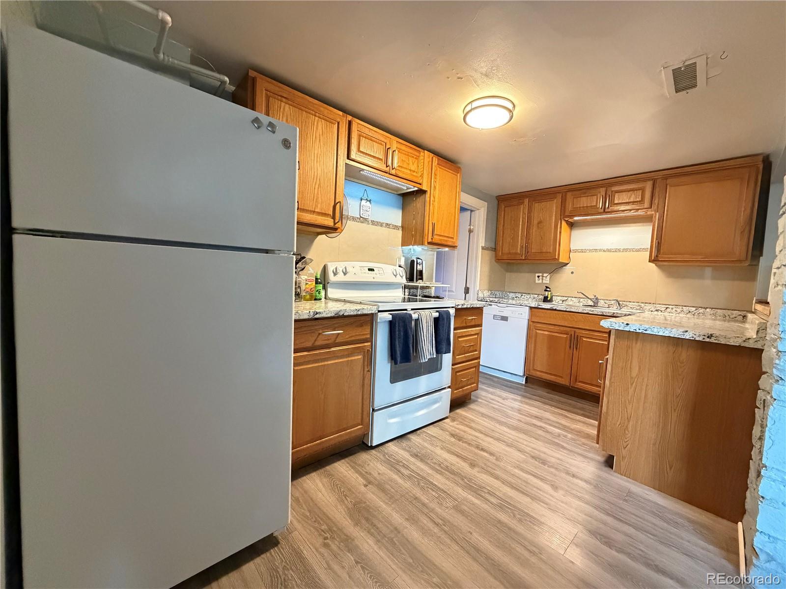 MLS Image #7 for 1058 s raleigh st street,denver, Colorado
