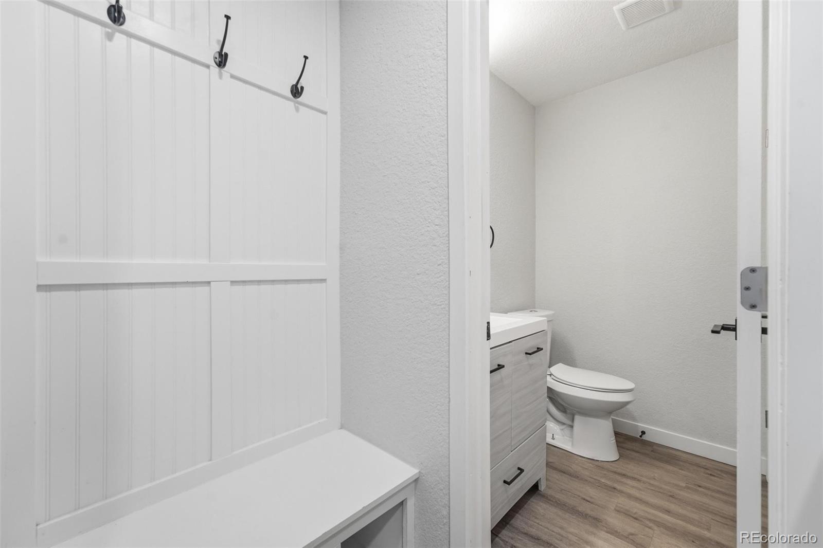 MLS Image #15 for 92 n newark street,aurora, Colorado