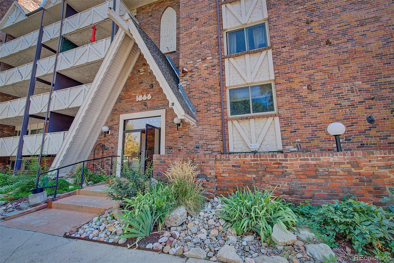 MLS Image #3 for 1366  garfield street,denver, Colorado