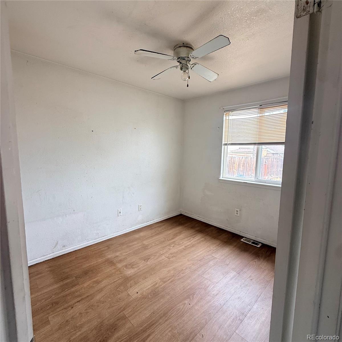 MLS Image #11 for 3724  burlington avenue,evans, Colorado