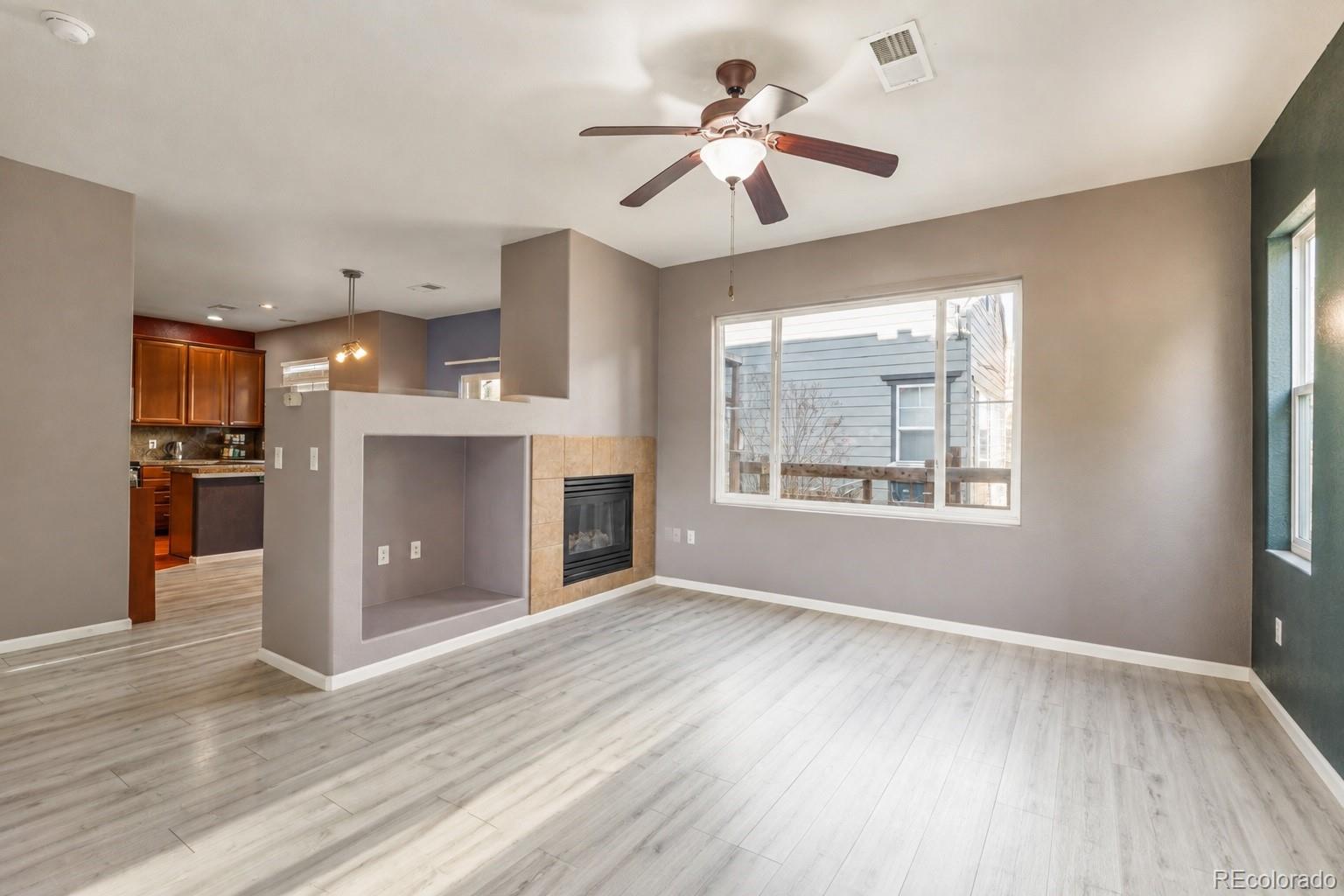 MLS Image #4 for 13000  grant circle,thornton, Colorado