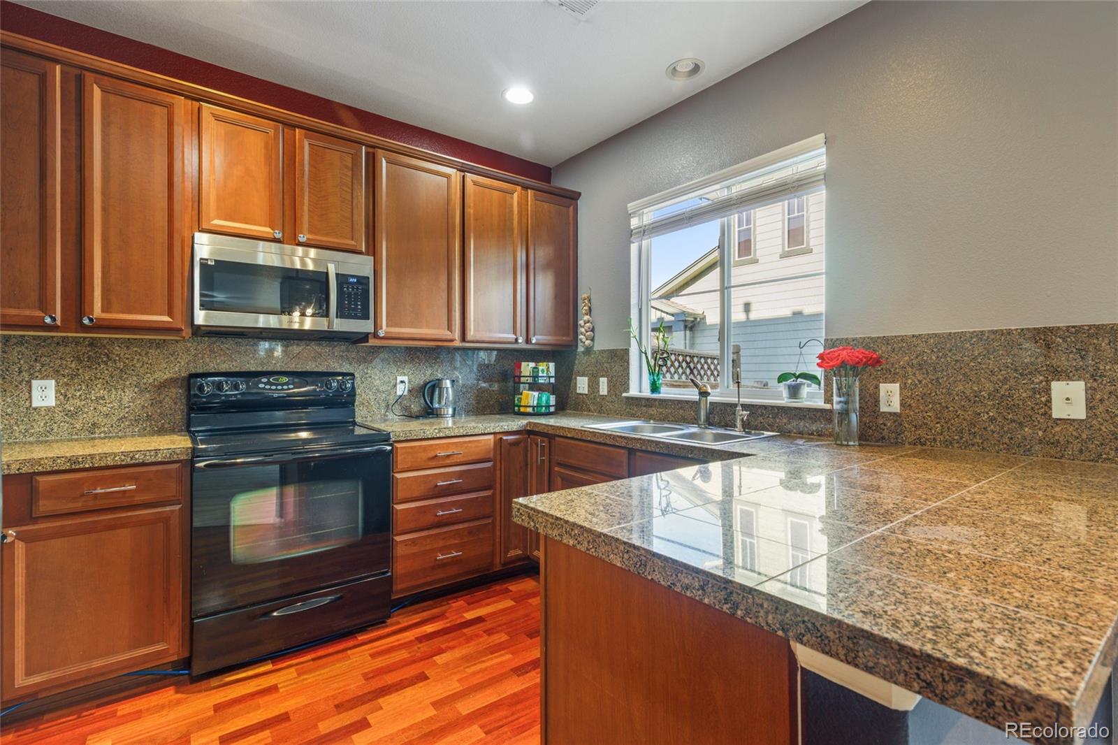 MLS Image #6 for 13000  grant circle,thornton, Colorado
