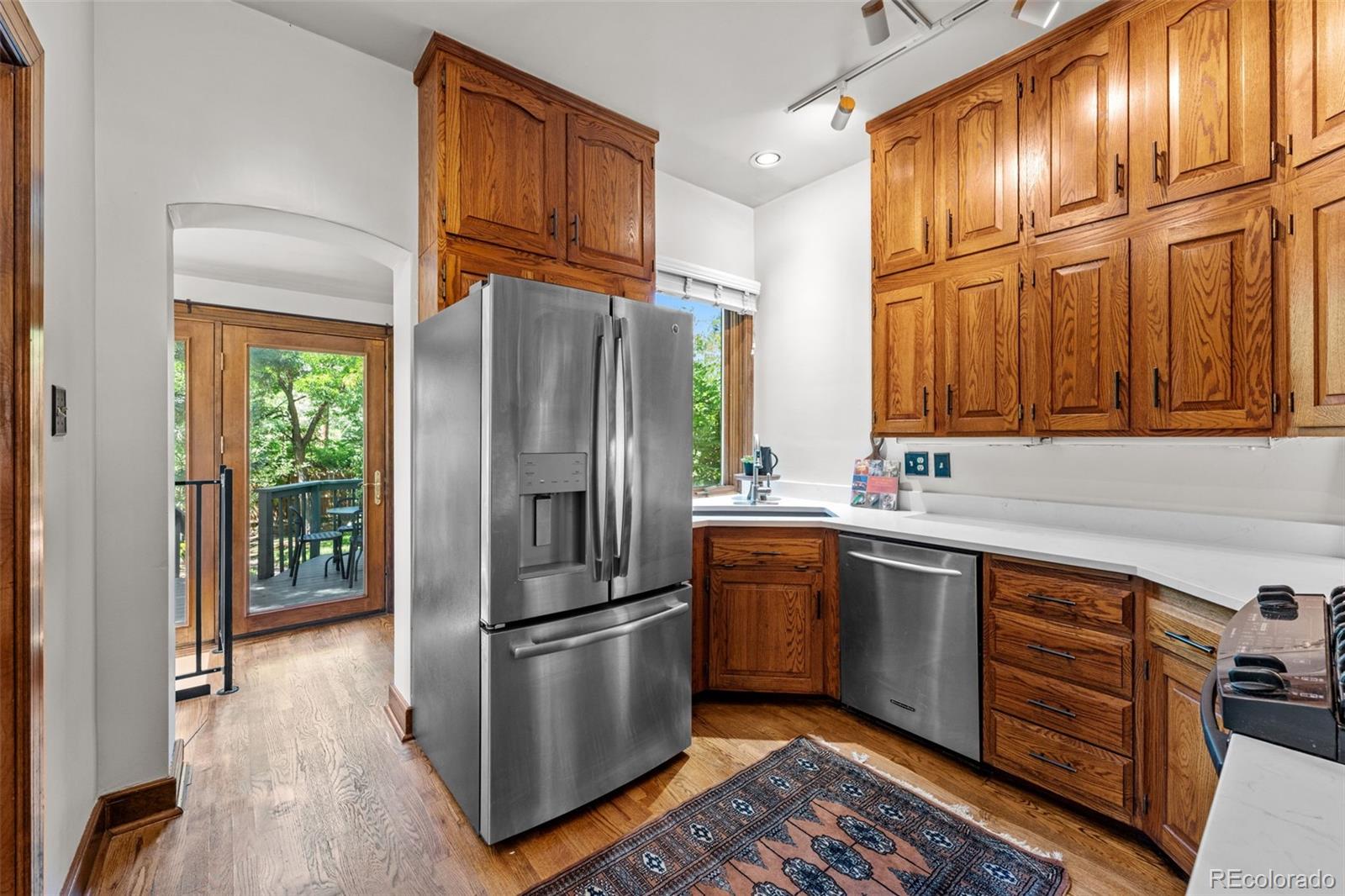 MLS Image #13 for 833 n marion street,denver, Colorado