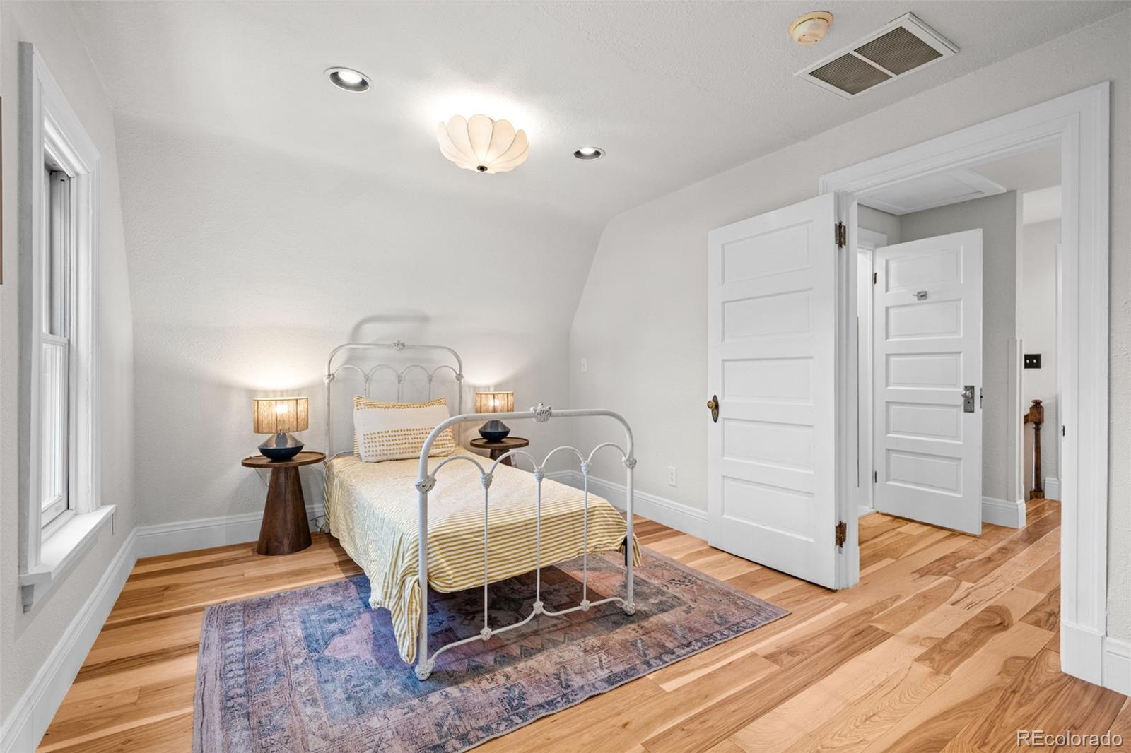 MLS Image #24 for 833 n marion street,denver, Colorado