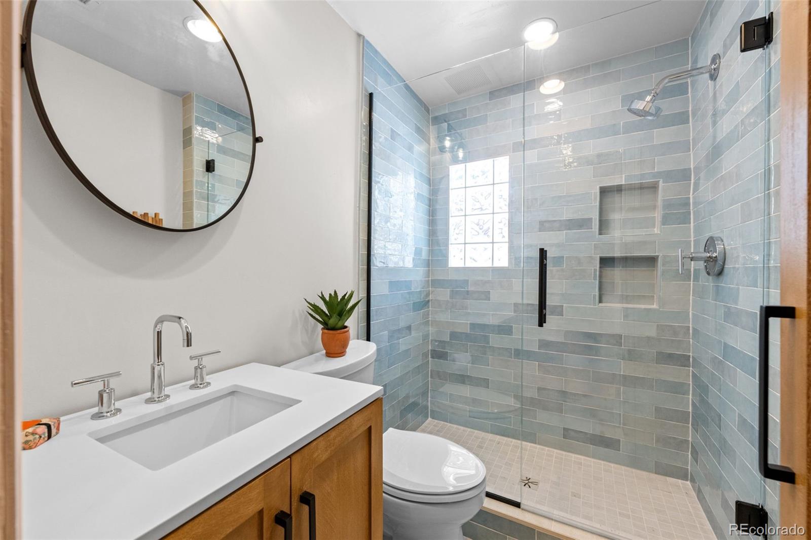 MLS Image #26 for 833 n marion street,denver, Colorado