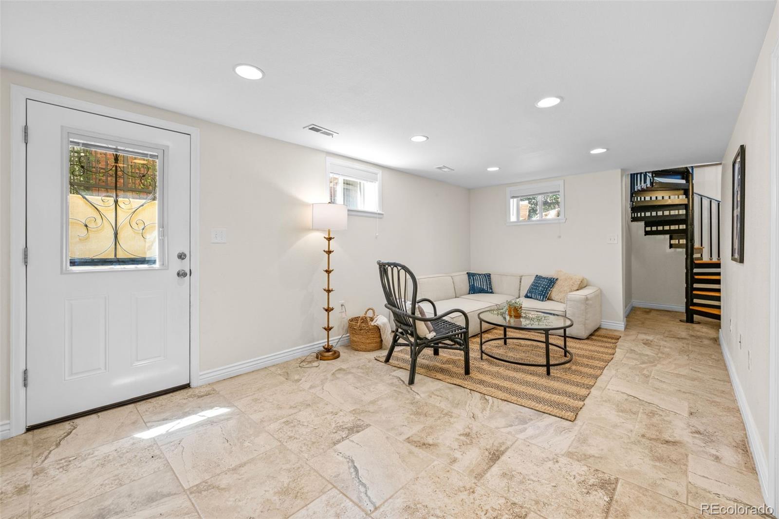 MLS Image #28 for 833 n marion street,denver, Colorado