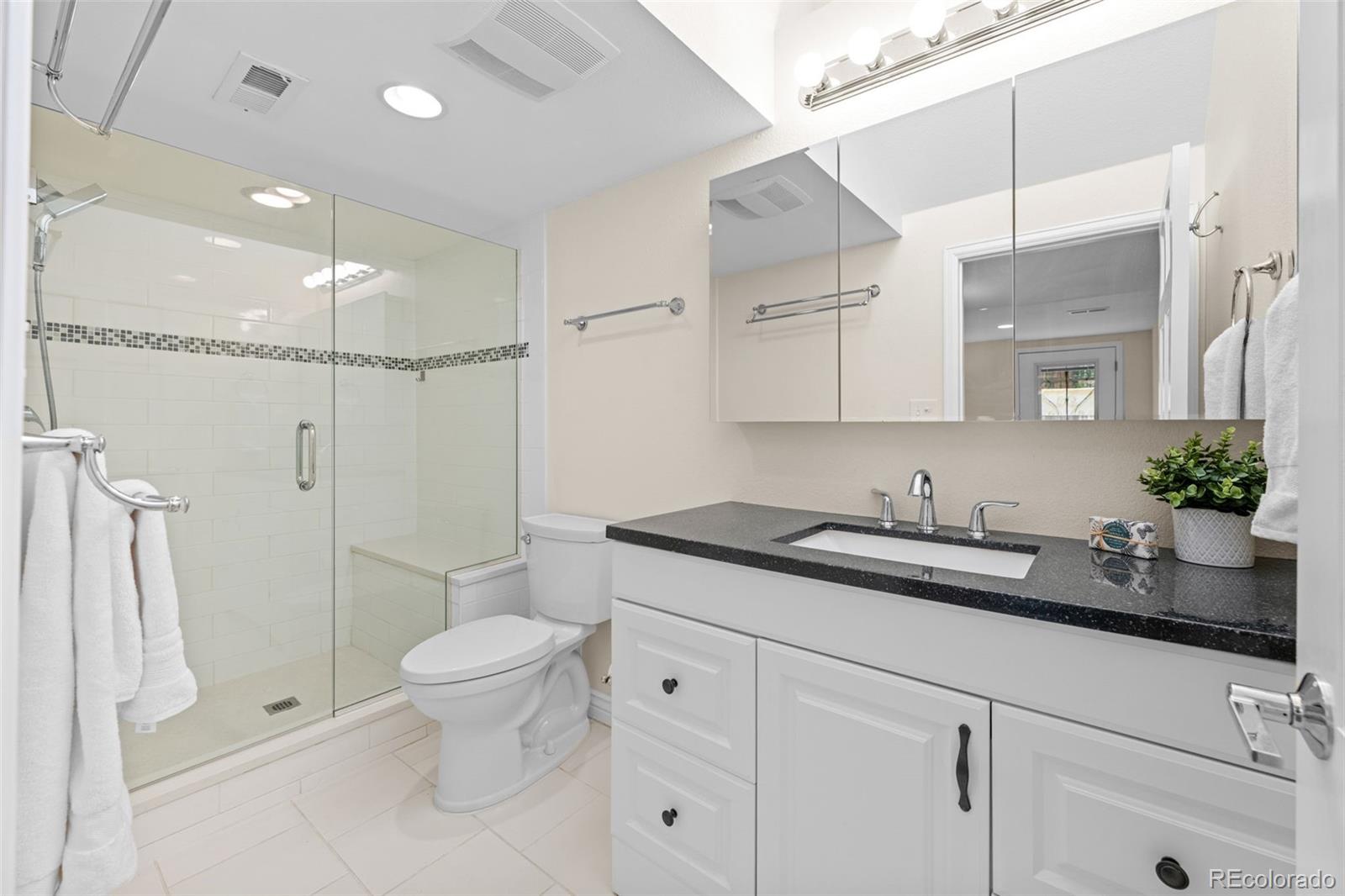 MLS Image #32 for 833 n marion street,denver, Colorado