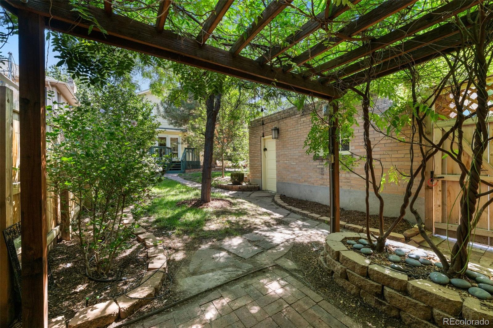 MLS Image #40 for 833 n marion street,denver, Colorado