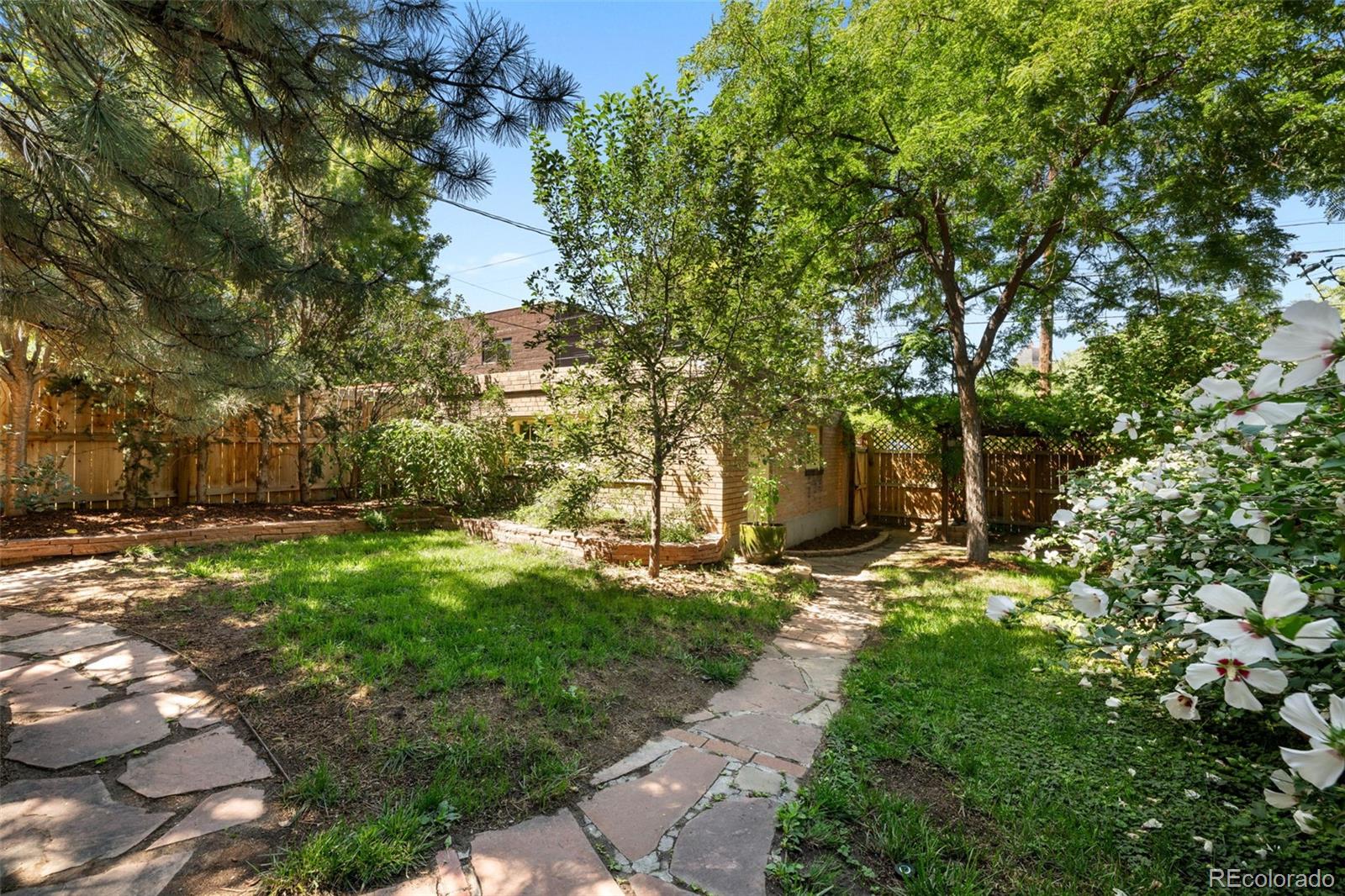 MLS Image #42 for 833 n marion street,denver, Colorado