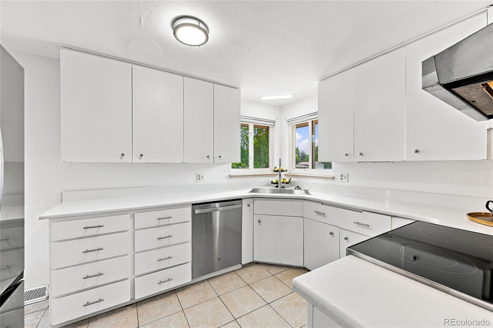 MLS Image #3 for 6150  carr street,arvada, Colorado