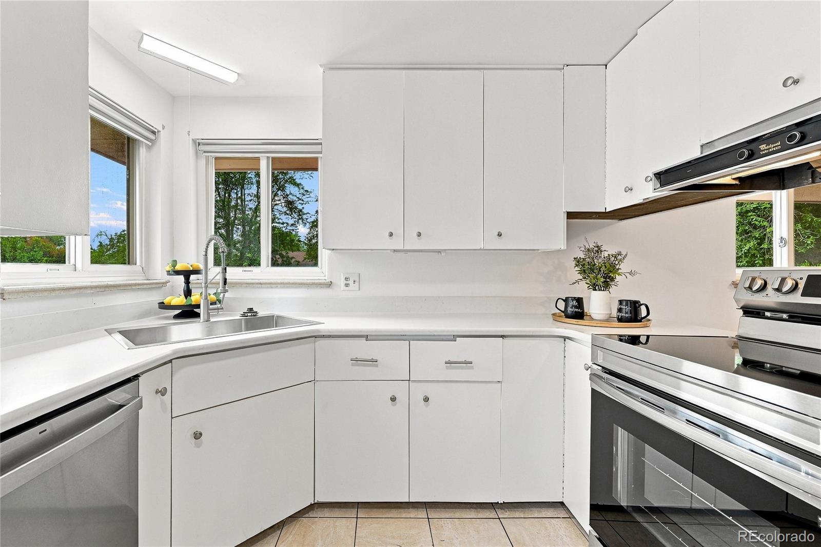 MLS Image #4 for 6150  carr street,arvada, Colorado