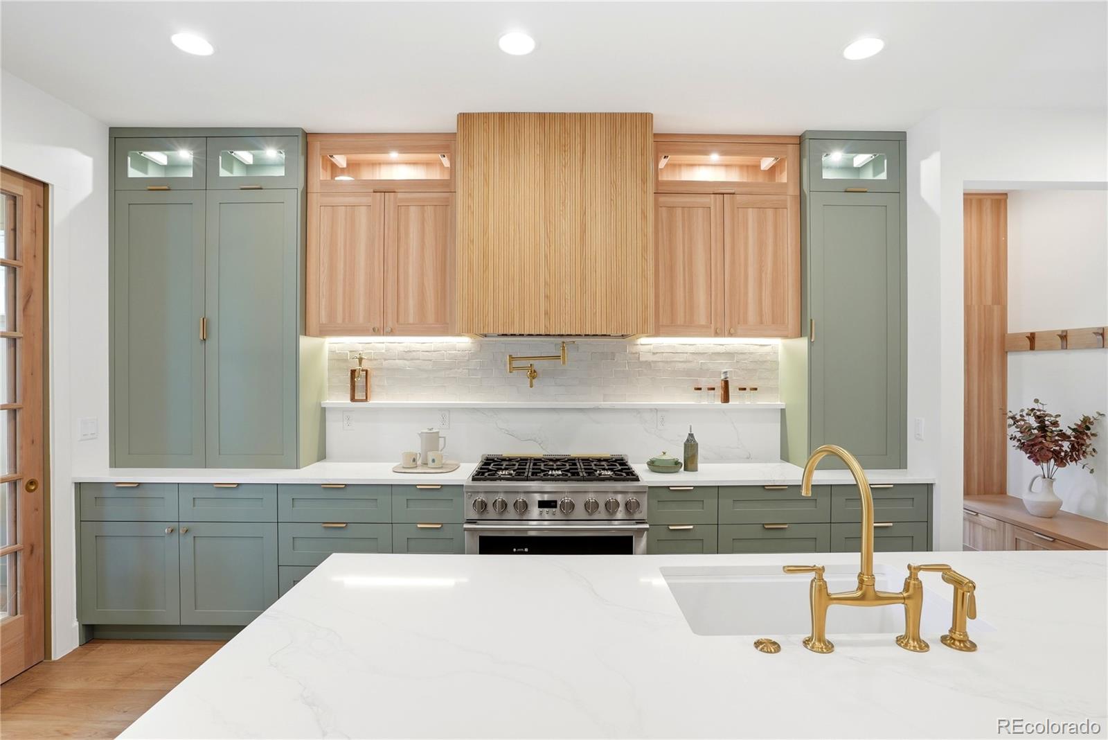 MLS Image #15 for 245 s emerson street,denver, Colorado