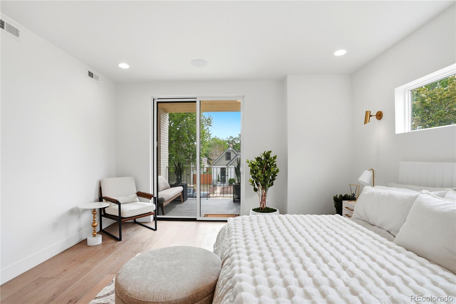MLS Image #26 for 245 s emerson street,denver, Colorado