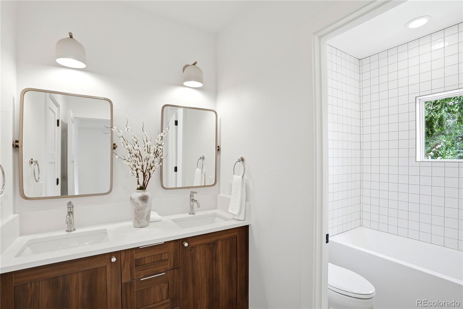MLS Image #34 for 245 s emerson street,denver, Colorado