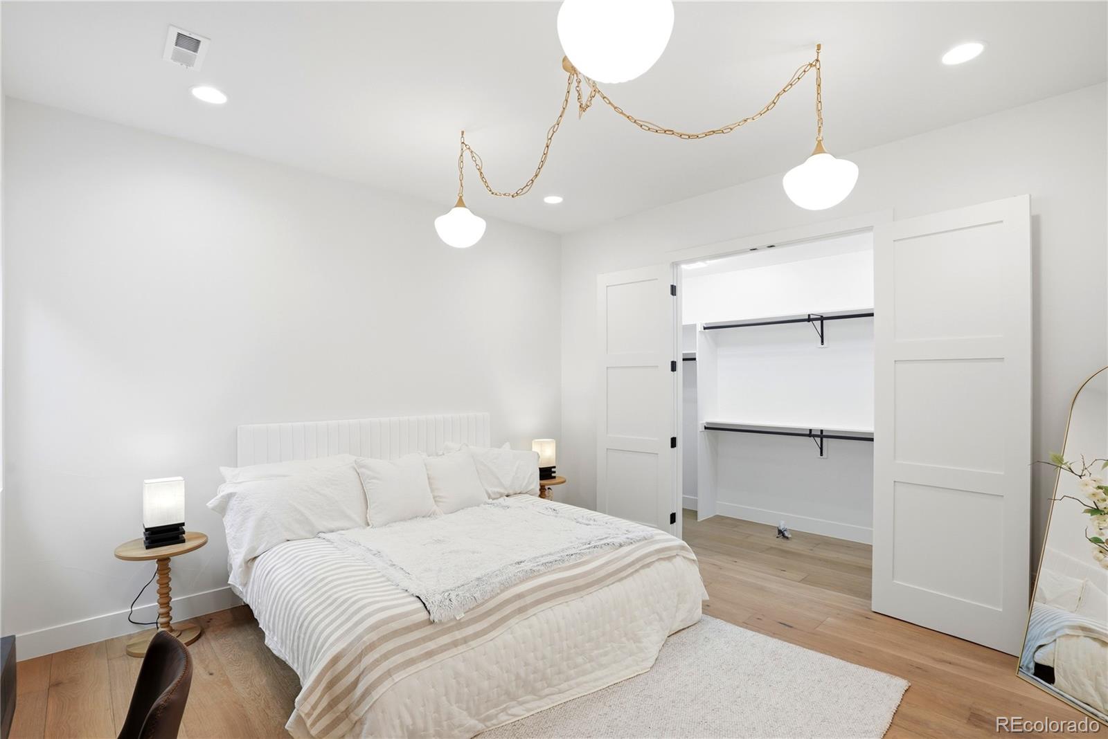 MLS Image #38 for 245 s emerson street,denver, Colorado