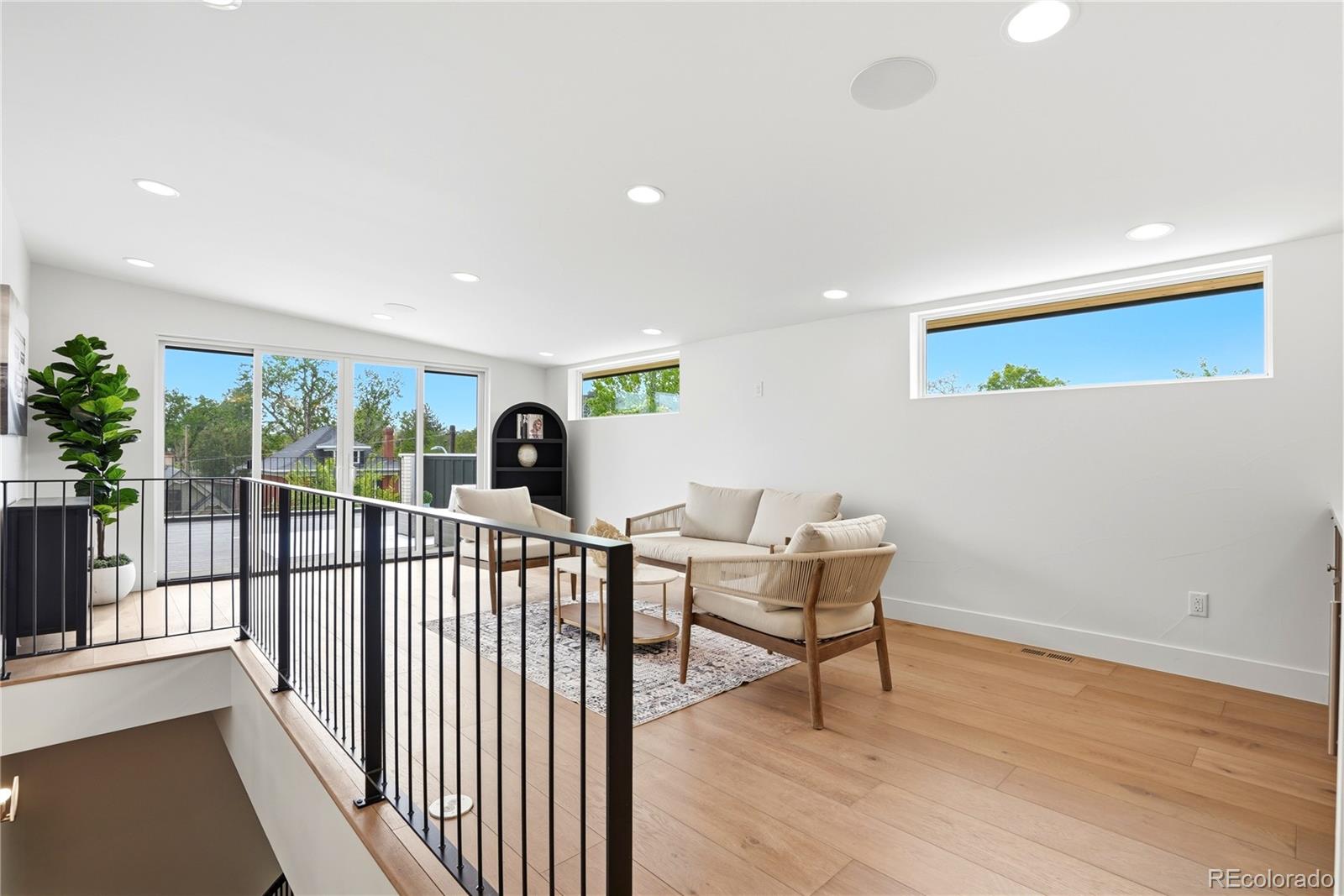 MLS Image #39 for 245 s emerson street,denver, Colorado