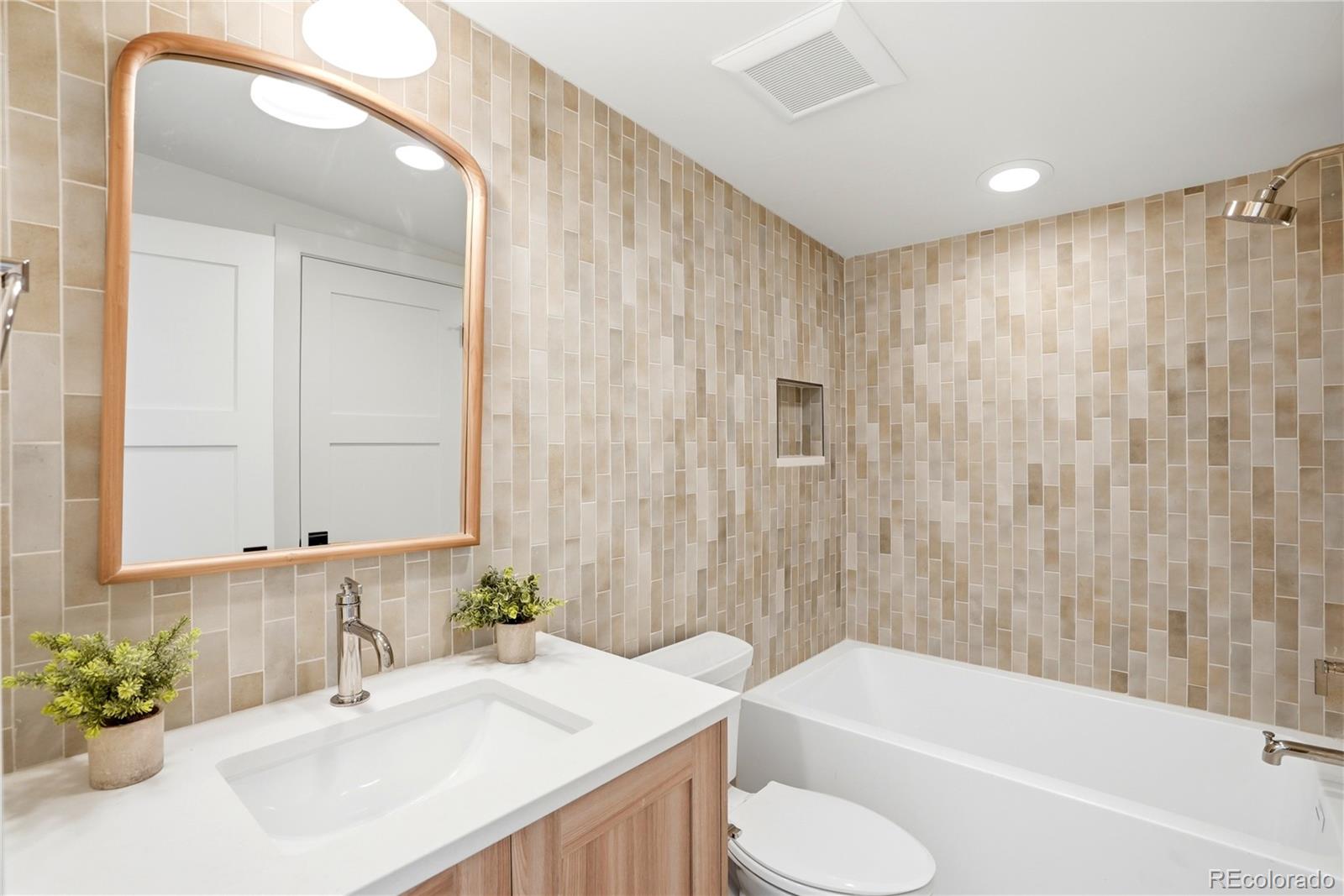 MLS Image #43 for 245 s emerson street,denver, Colorado