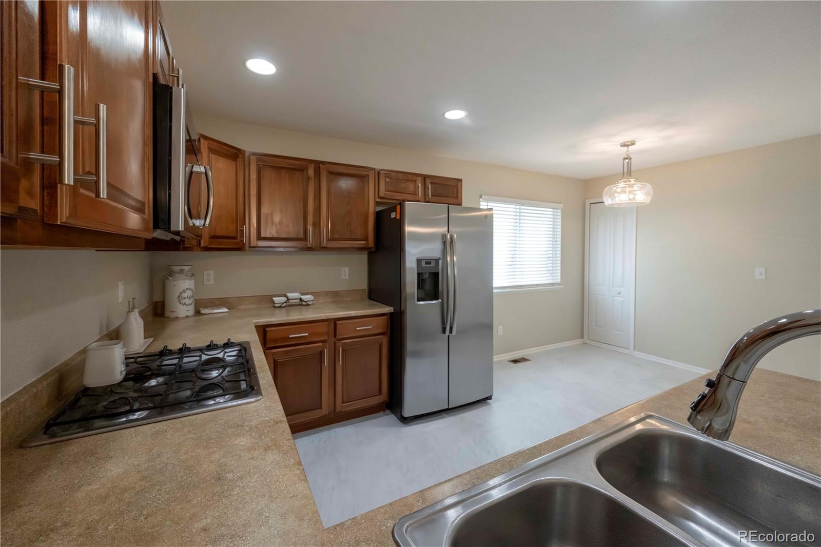 MLS Image #5 for 1495  diamond rim drive,colorado springs, Colorado