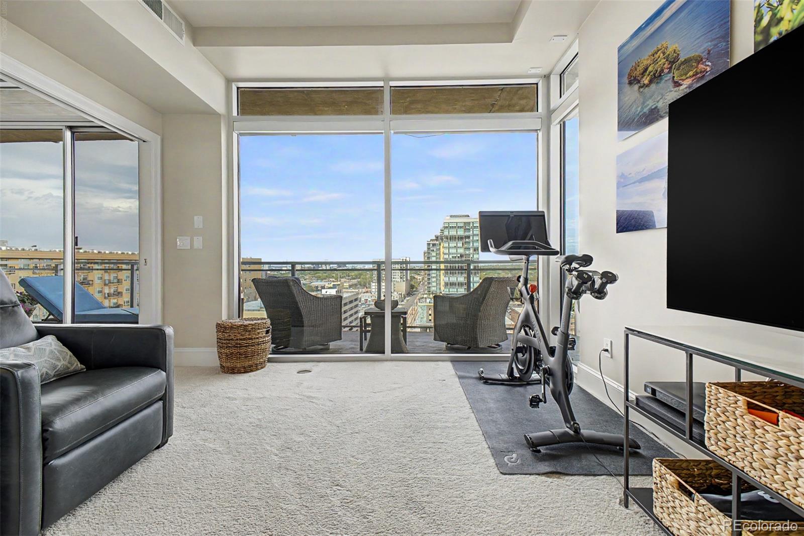 MLS Image #25 for 2001  lincoln street,denver, Colorado