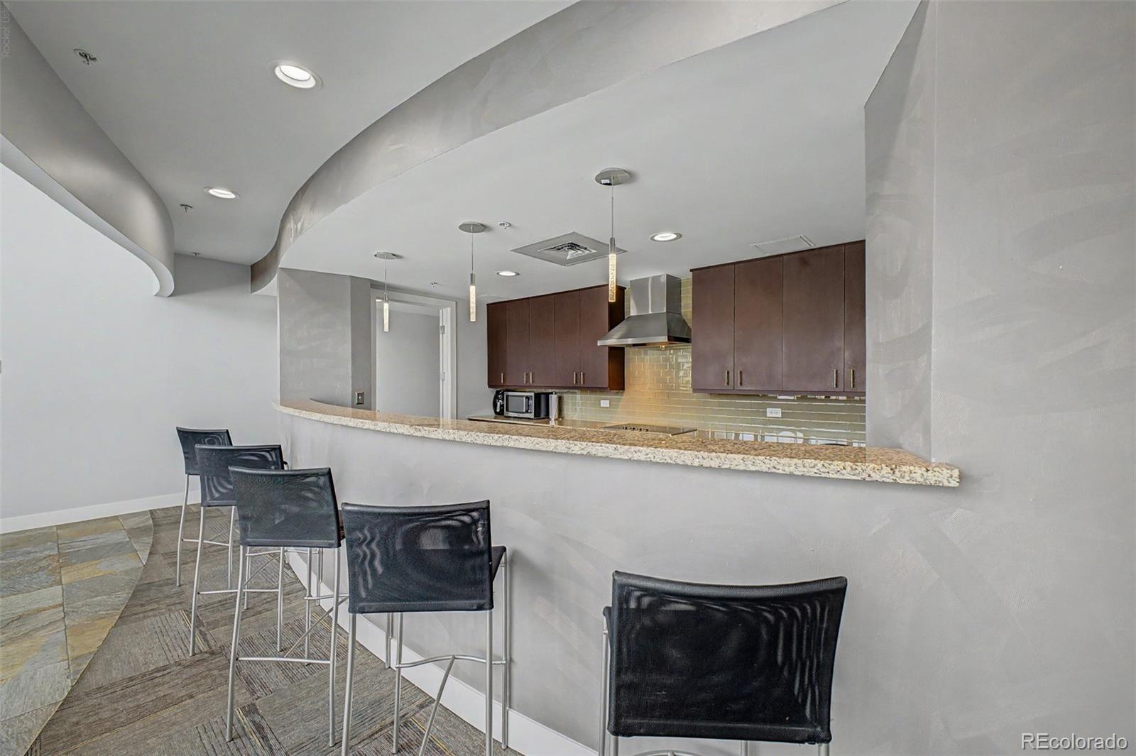 MLS Image #41 for 2001  lincoln street,denver, Colorado