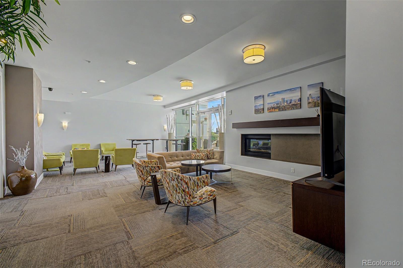 MLS Image #42 for 2001  lincoln street,denver, Colorado