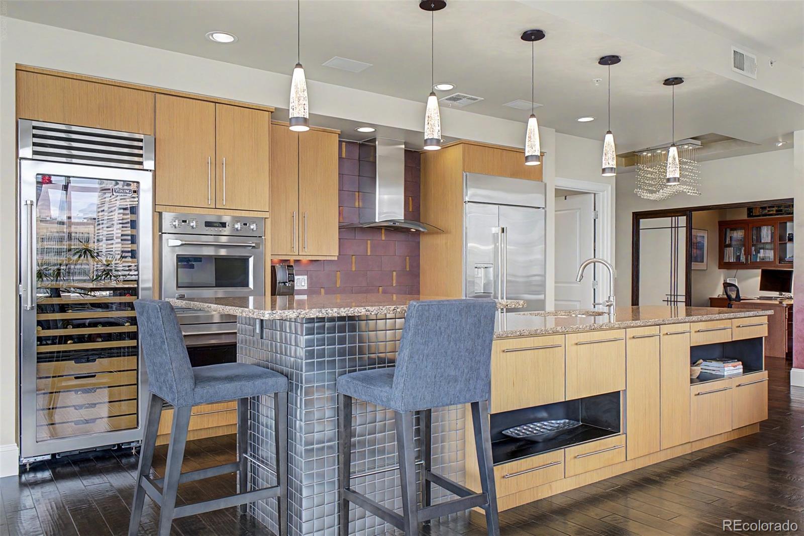 MLS Image #6 for 2001  lincoln street,denver, Colorado
