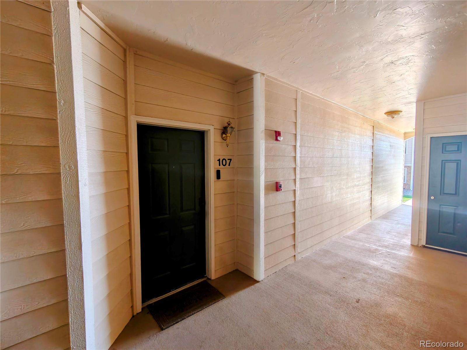 MLS Image #2 for 18919 e warren circle,aurora, Colorado