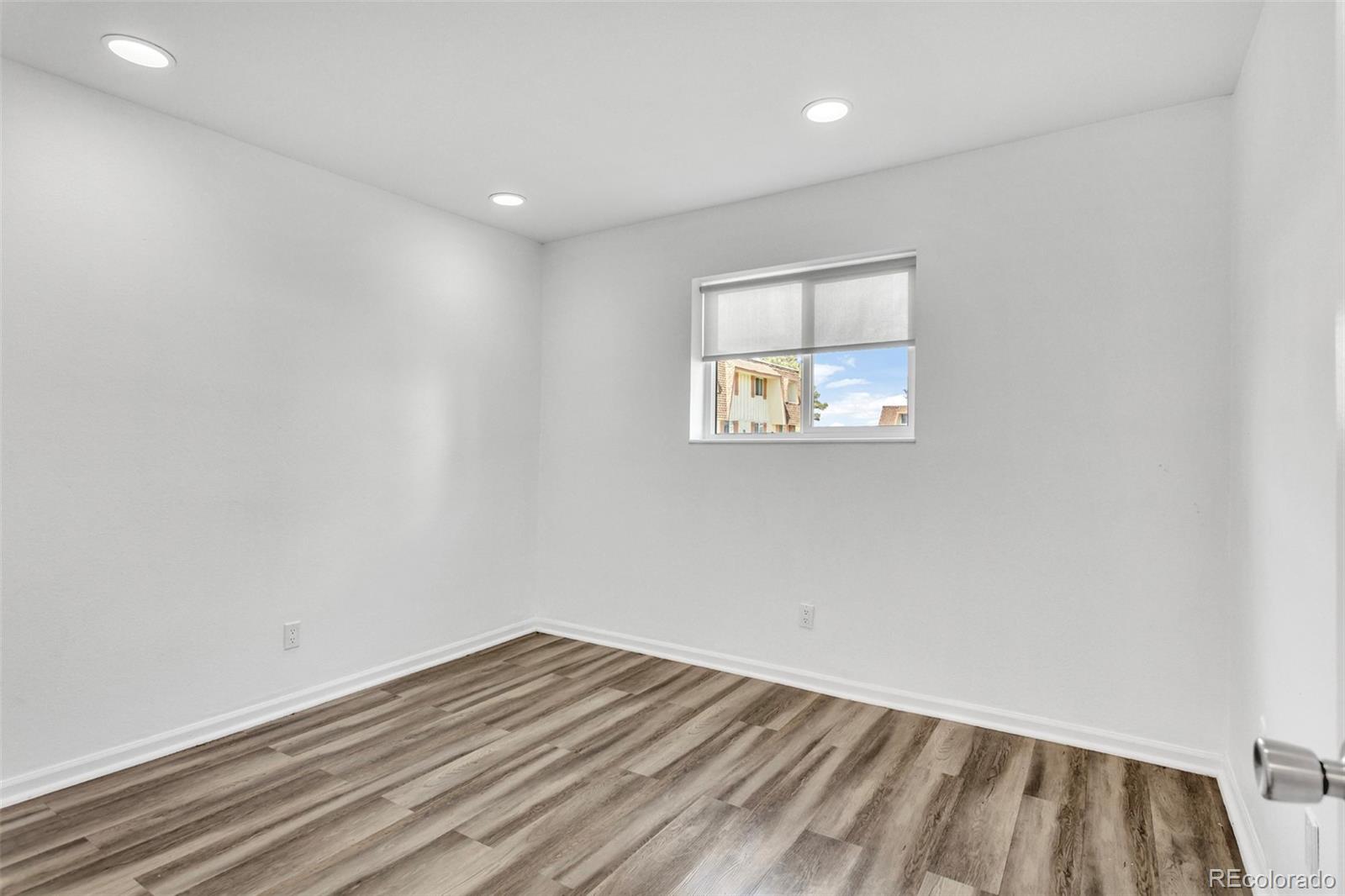MLS Image #12 for 10211  ura lane,denver, Colorado