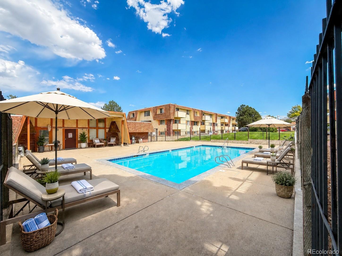 MLS Image #16 for 10211  ura lane,denver, Colorado