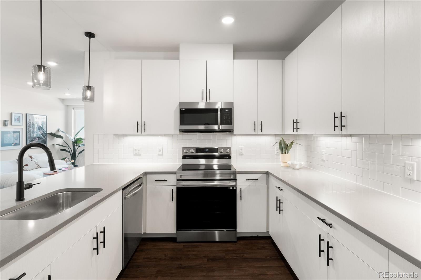 MLS Image #11 for 2729 w 28th avenue,denver, Colorado