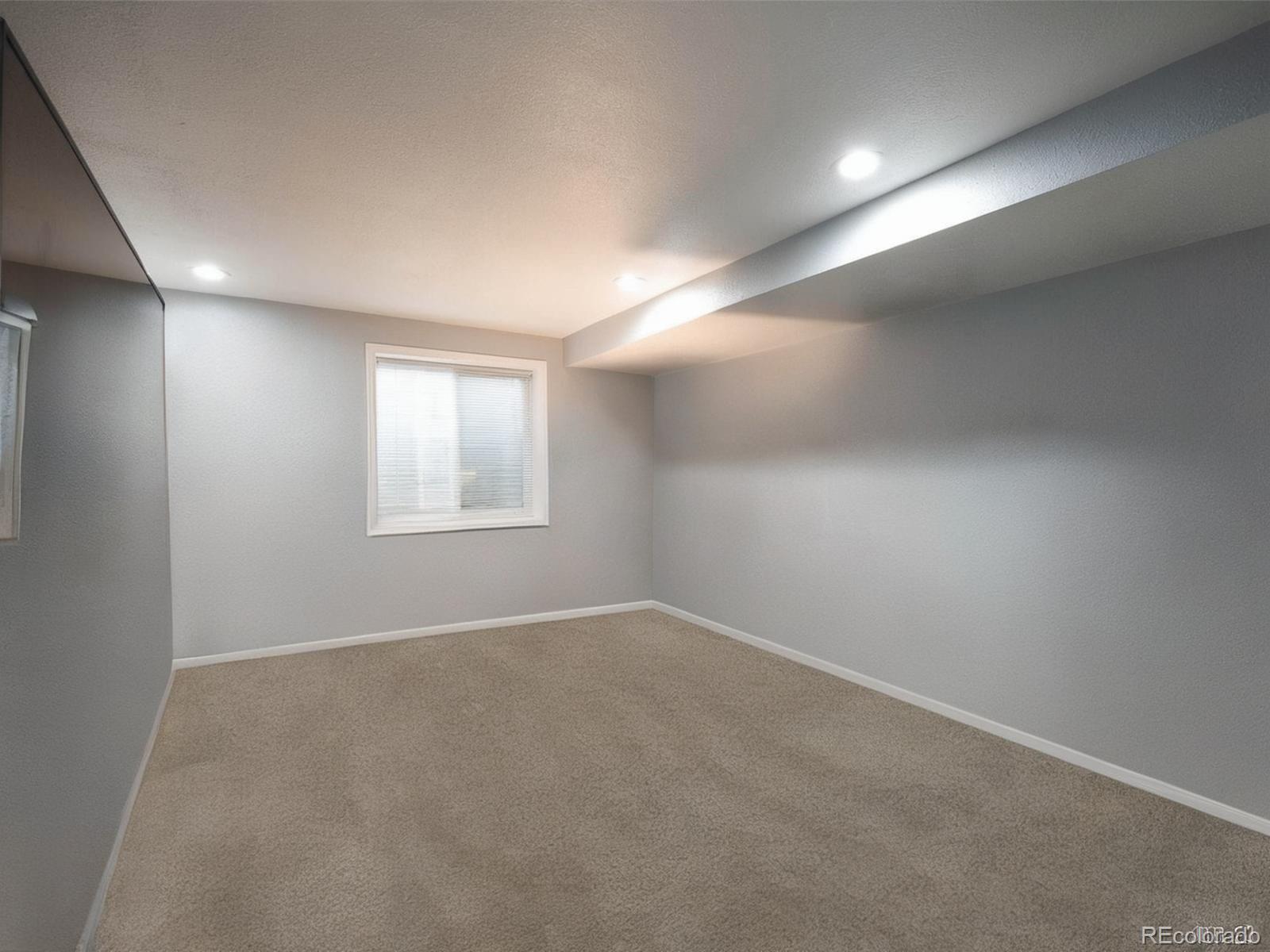 MLS Image #20 for 7370 e florida avenue,denver, Colorado