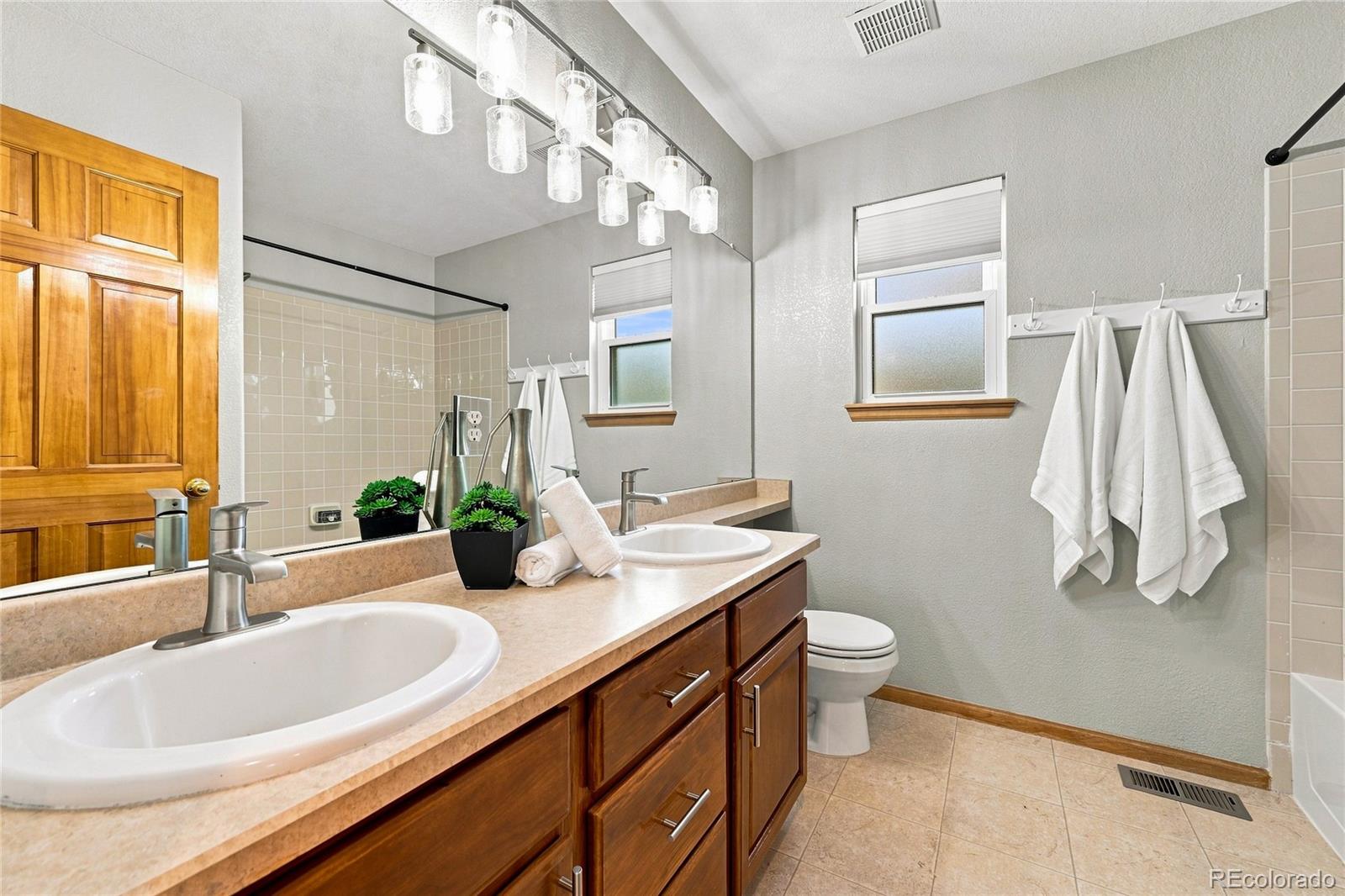 MLS Image #25 for 4896 s himalaya court,aurora, Colorado