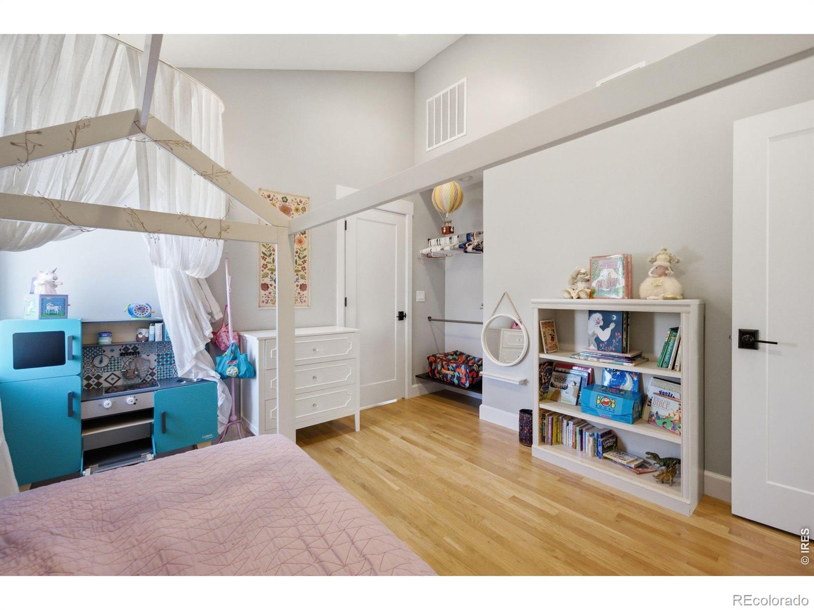 MLS Image #25 for 5325 s crocker street,littleton, Colorado