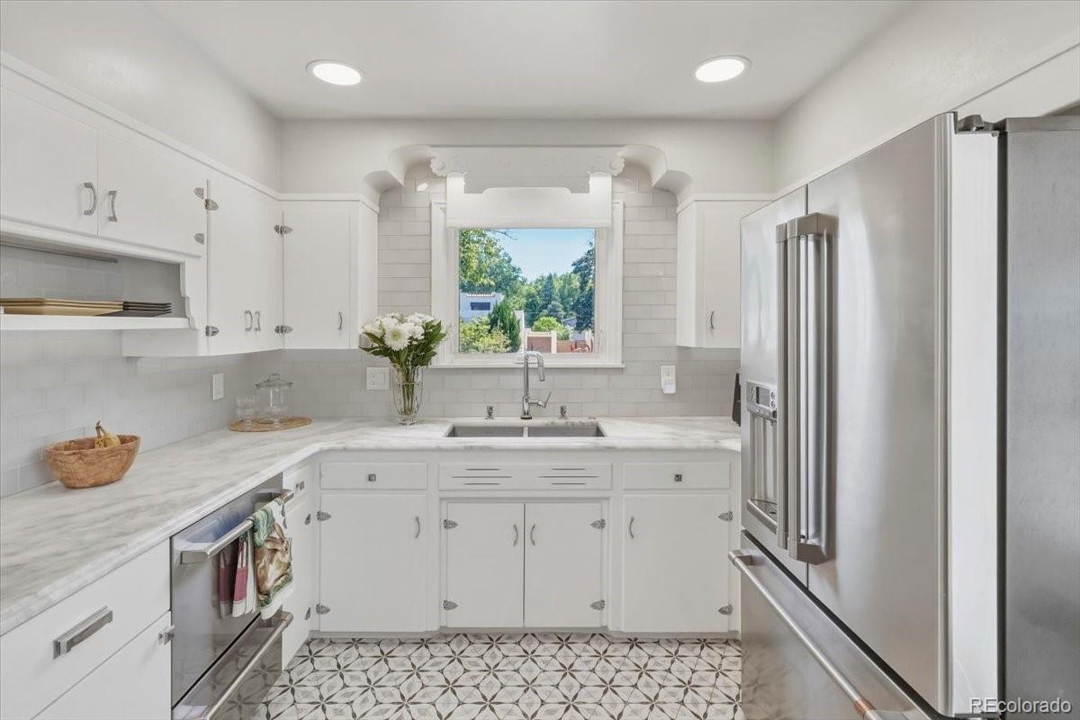 MLS Image #18 for 1510 n el paso street,colorado springs, Colorado