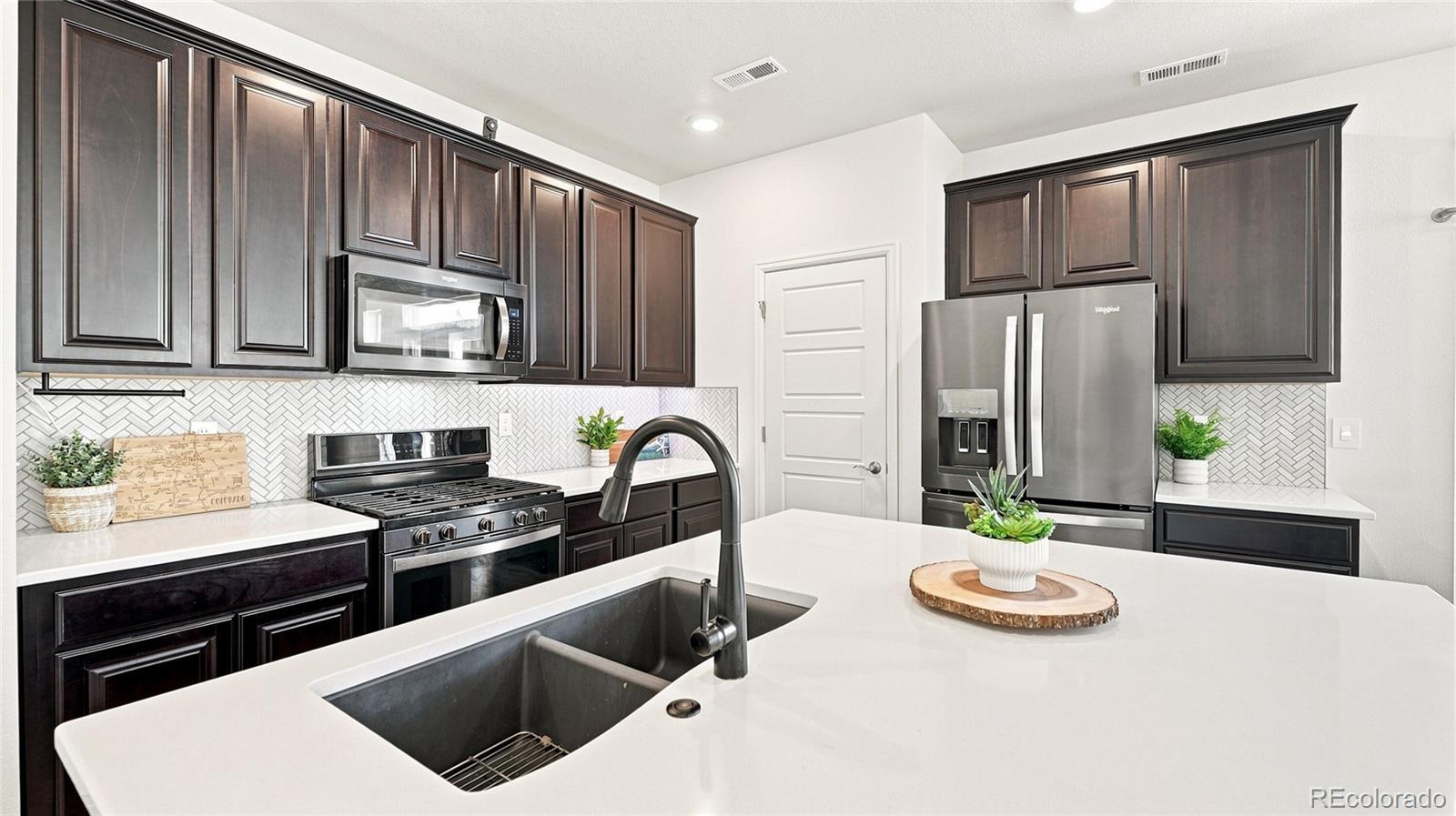MLS Image #8 for 17945 e 103rd avenue,commerce city, Colorado